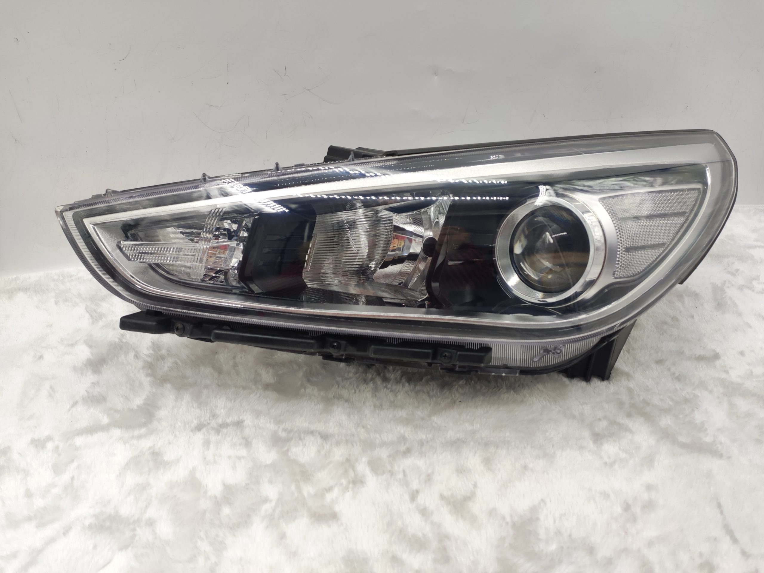 HYUNDAI I30 GO 2017-2019 HALOGEN L.H.S HEADLIGHT ASSEMBLY