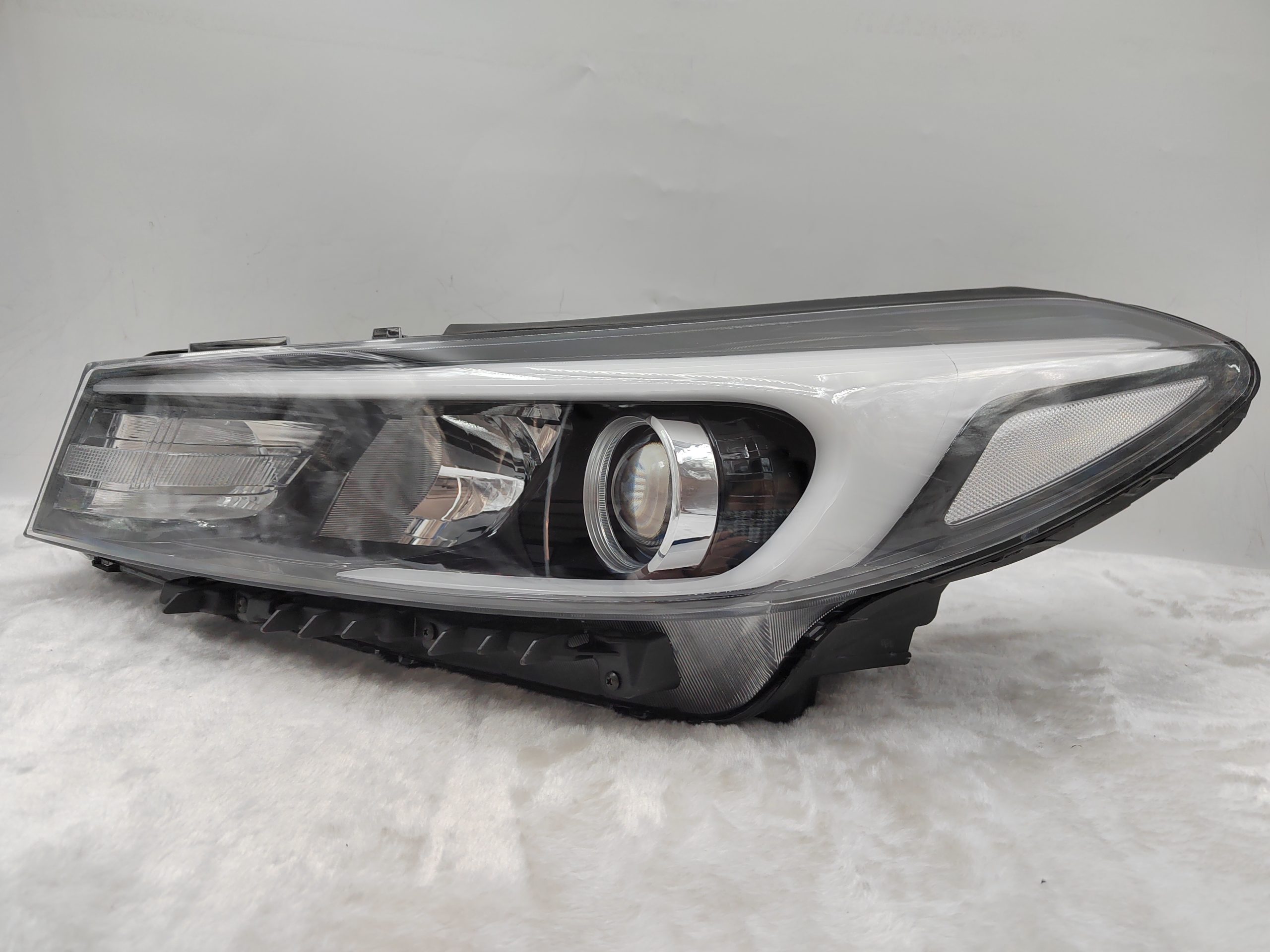 KIA CERATO 2016-2017 HALOGEN L.H.S HEADLIGHT ASSEMBLY