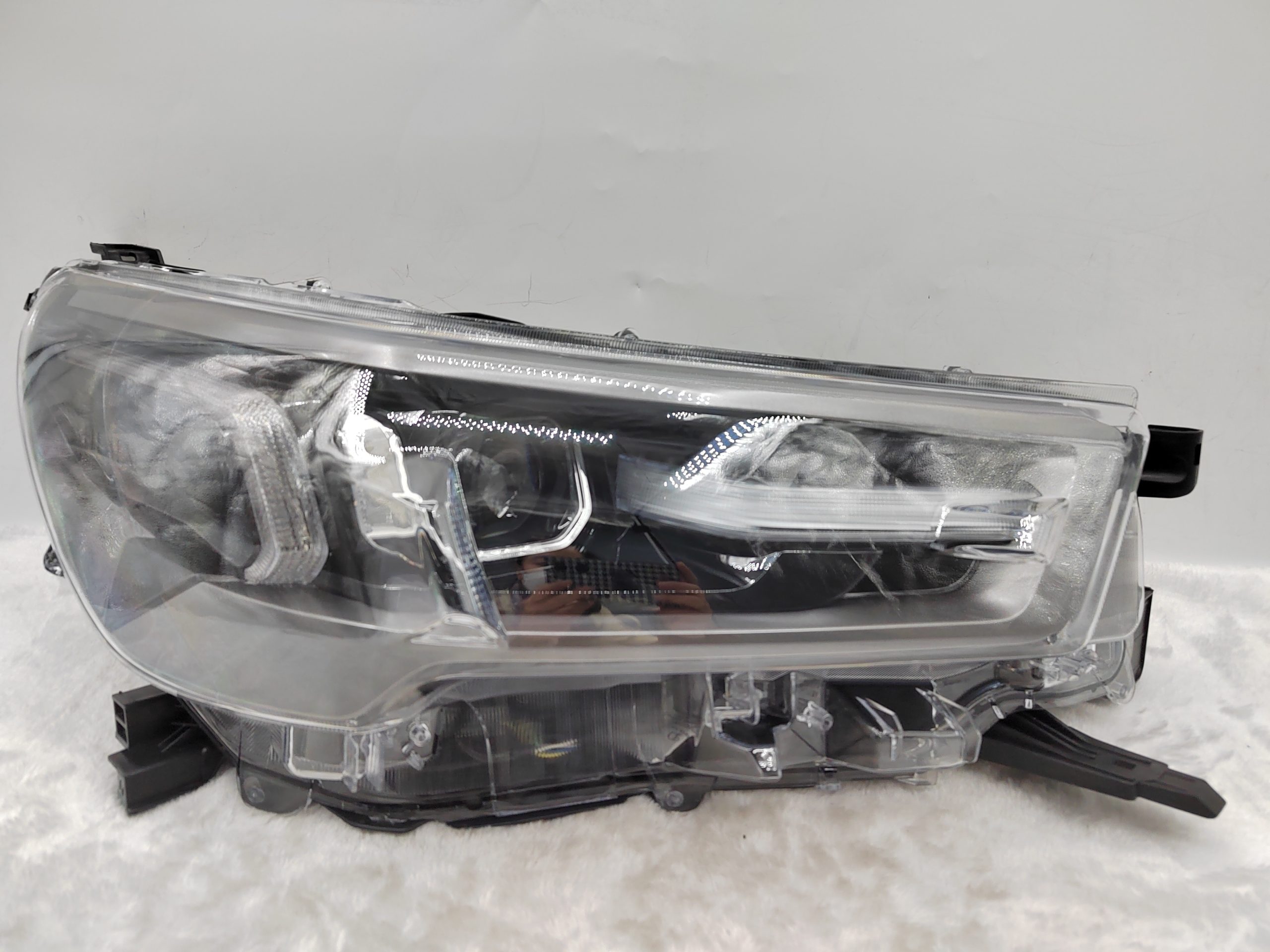 TOYOTA HILUX REVO 2020-2023 LED R.H.S HEADLIGHT ASSEMBLY