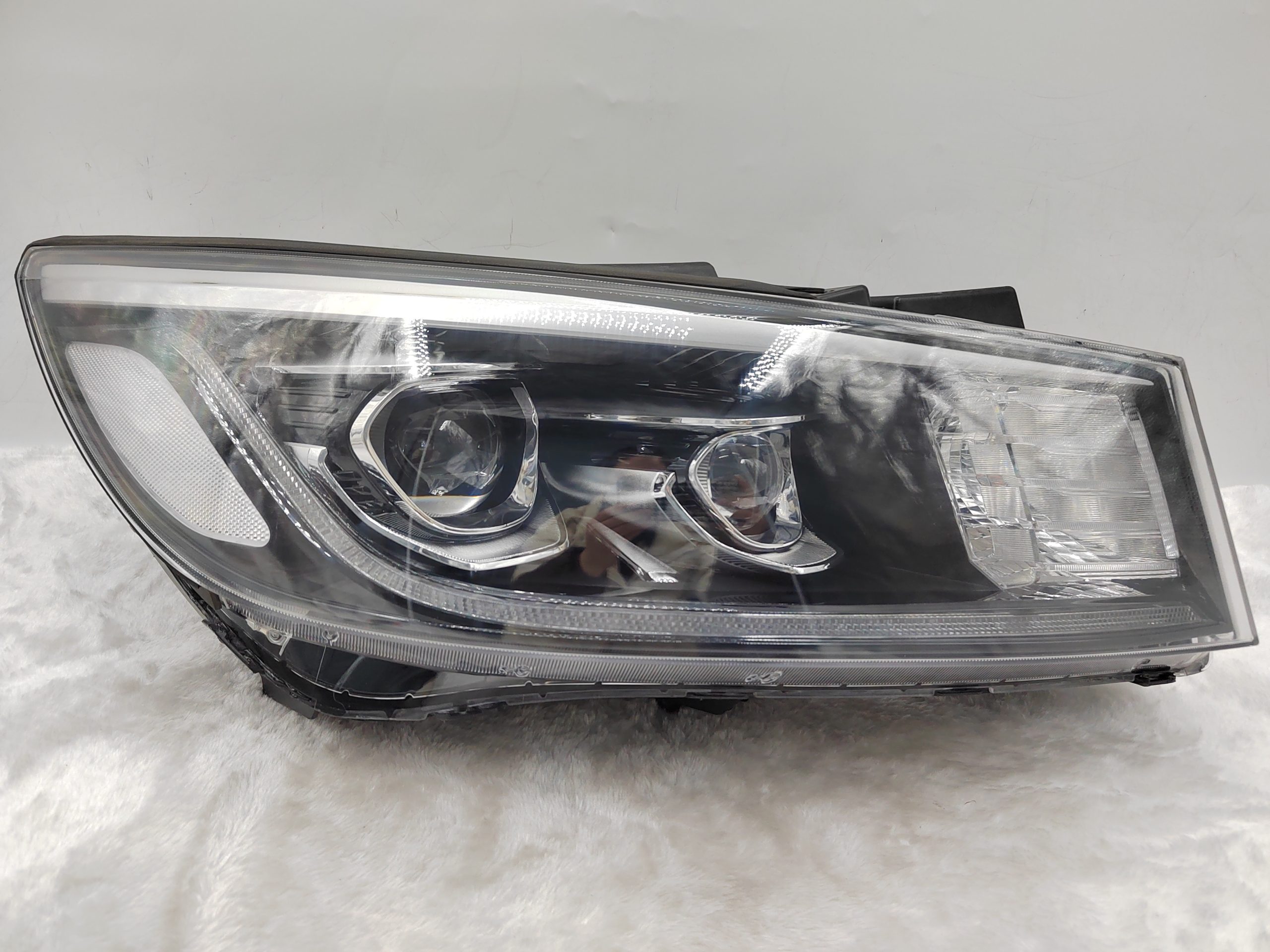 KIA CARNIVAL 2018-2020 LED R.H.S HEADLIGHT ASSEMBLY