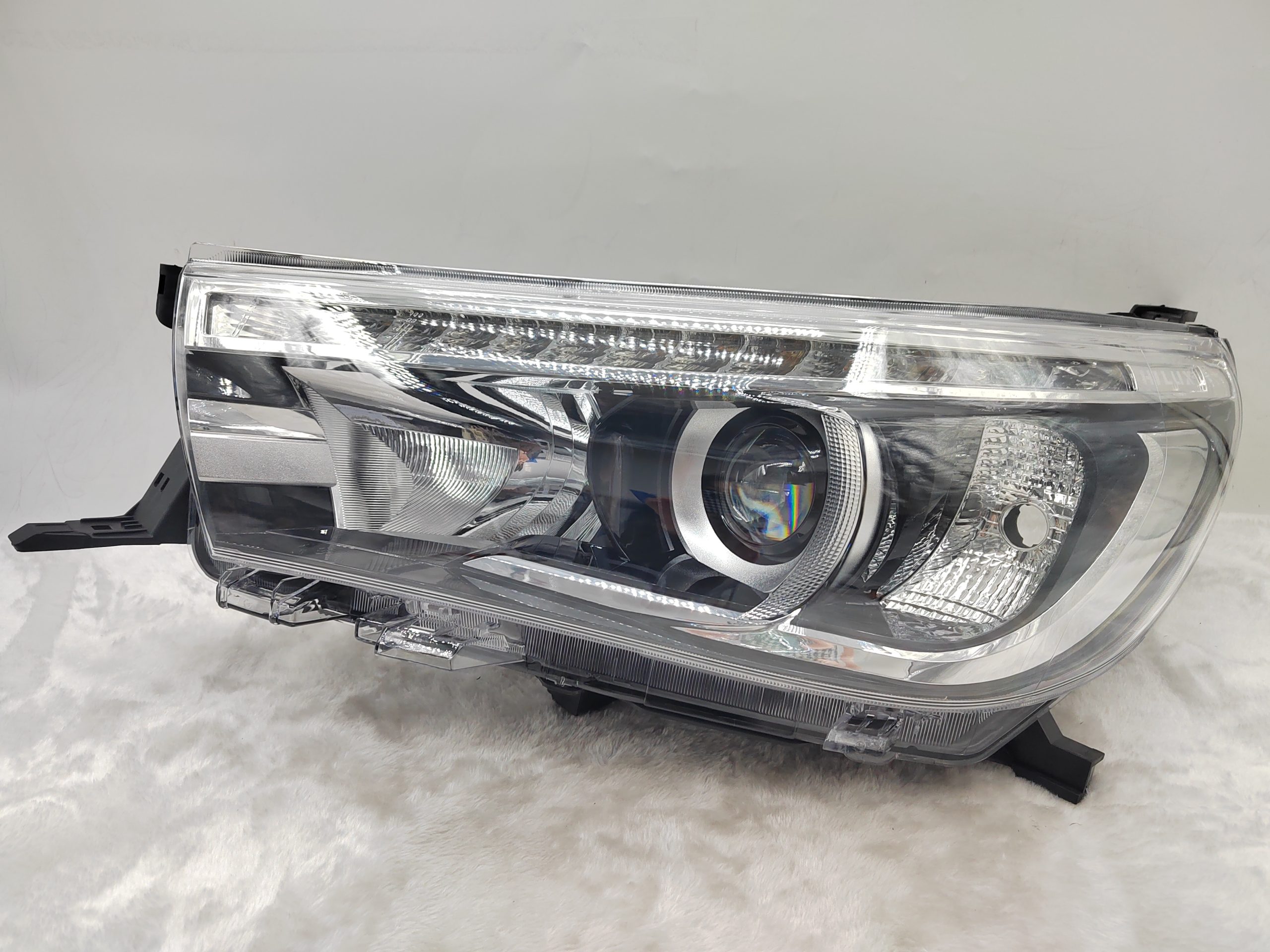 TOYOTA HILUX REVO 2015-2019 LED L.H.S HEADLIGHT ASSEMBLY