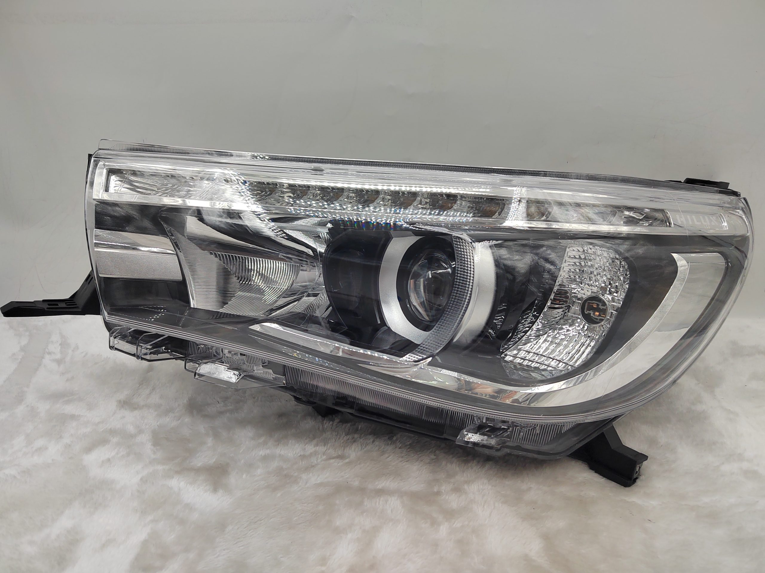 TOYOTA HILUX REVO 2015-2019 LED L.H.S HEADLIGHT ASSEMBLY