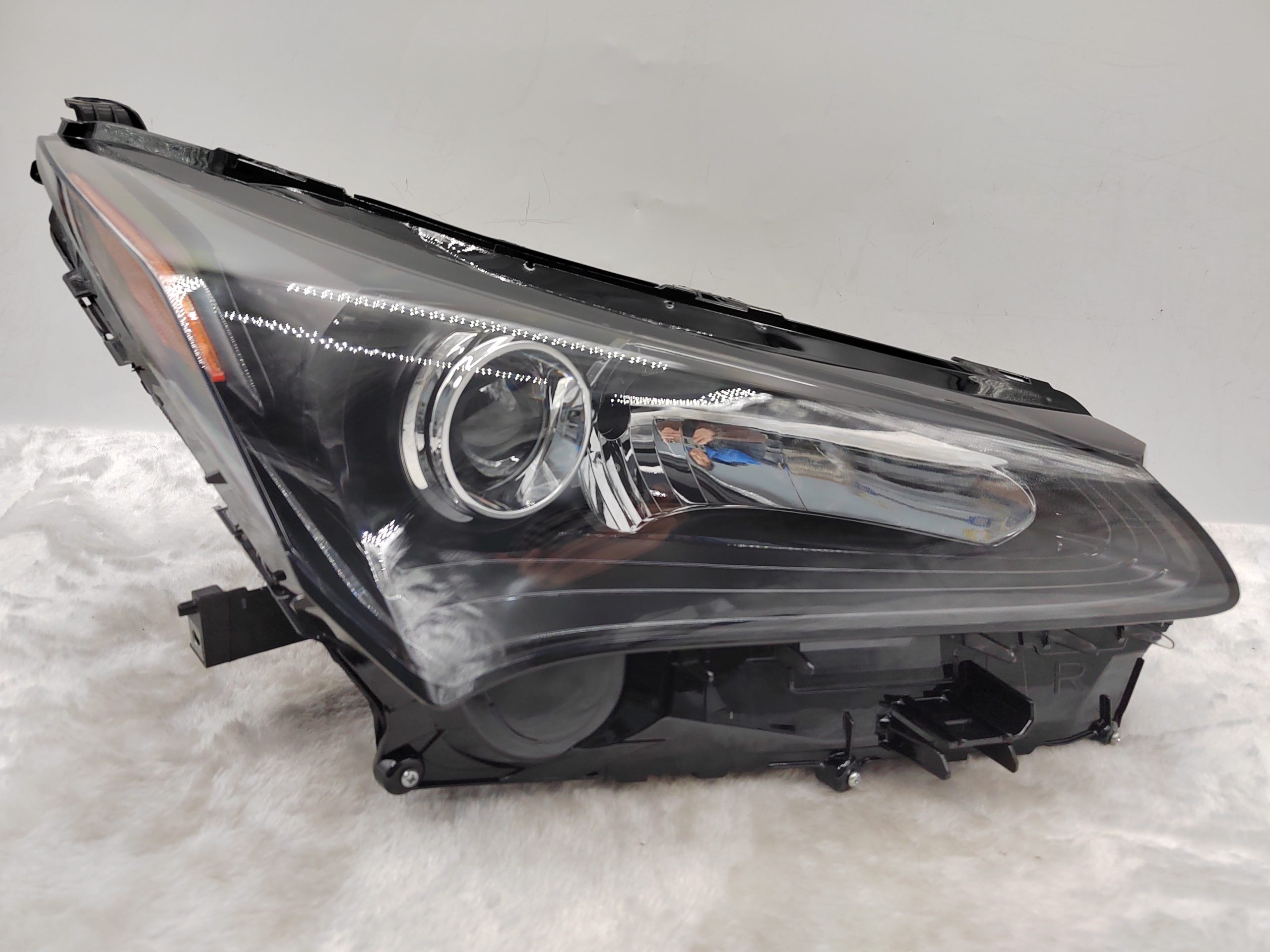 LEXUS NX 200T 2015-2017 LED R.H.S HEADLIGHT ASSEMBLY