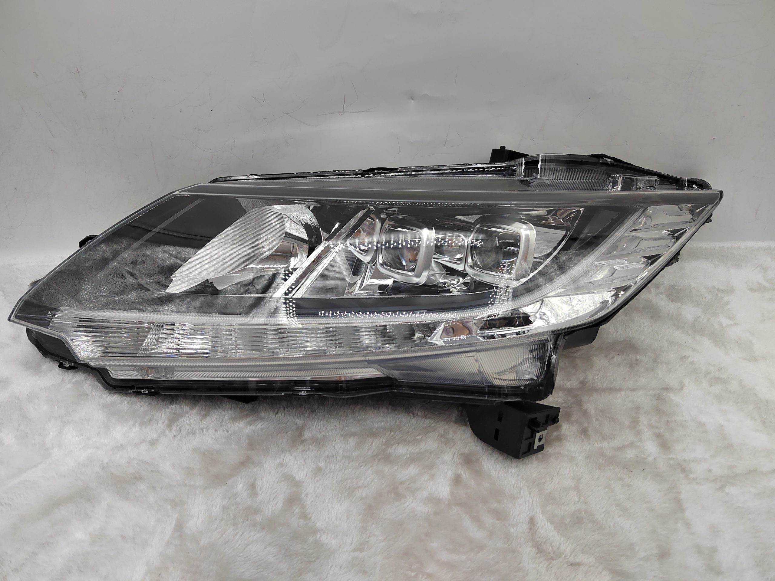 HONDA ODYSSEY DBA-RC1 2015-2017 LED L.H.S HEADLIGHT ASSEMBLY