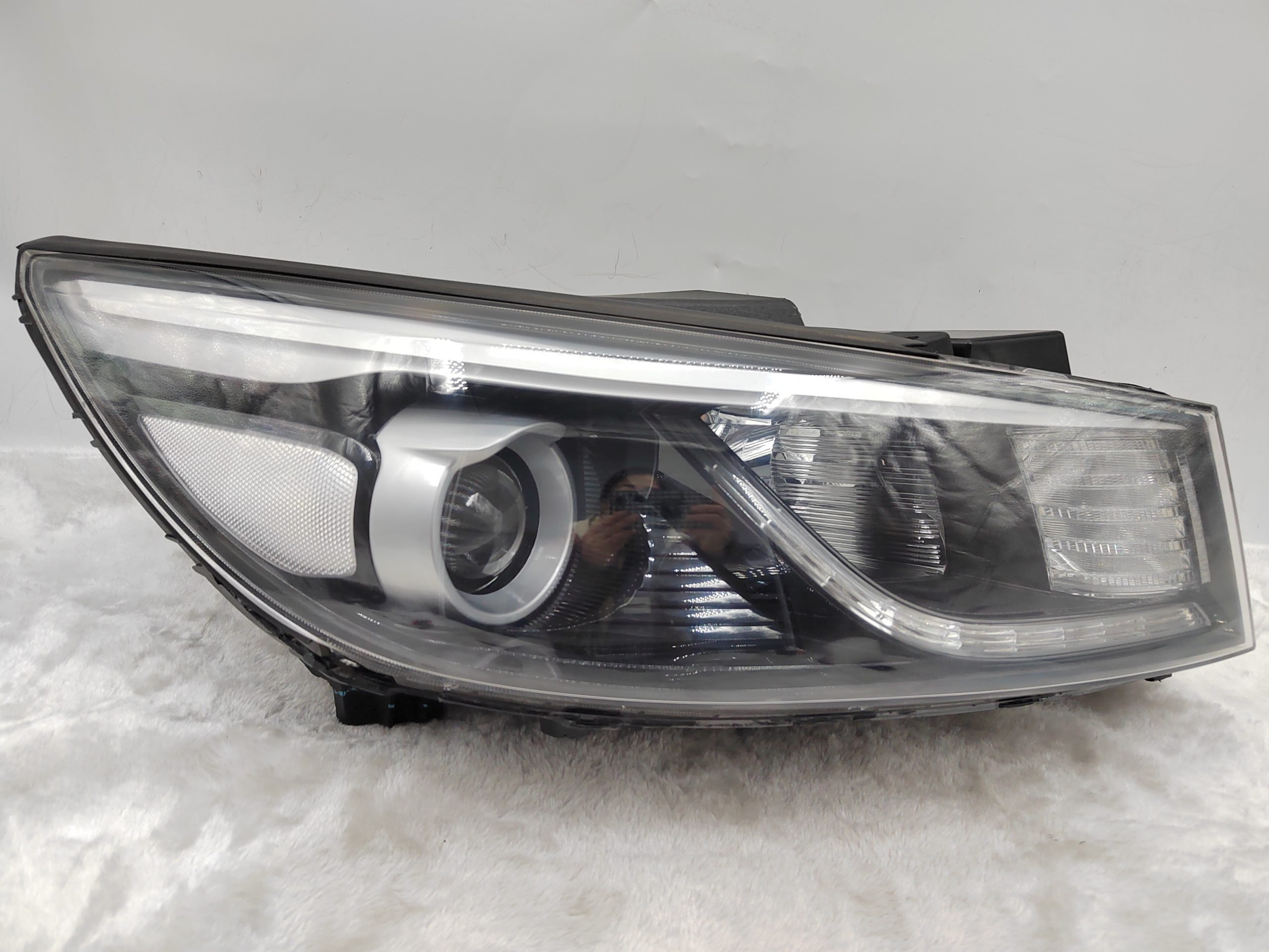 KIA CARNIVAL III 2015-2017 HALOGEN R.H.S HEADLIGHT ASSEMBLY