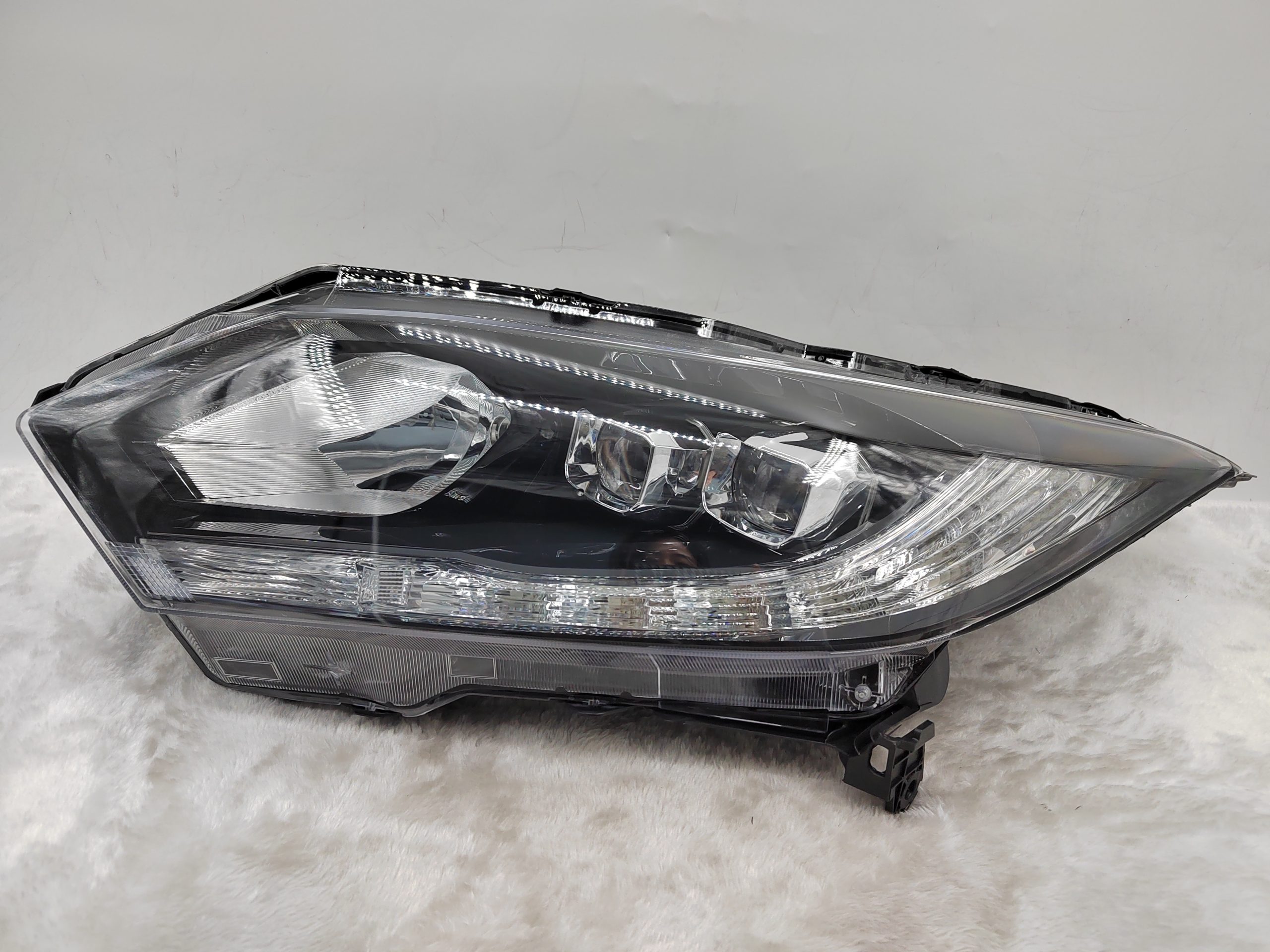 HONDA HR-V 2015-2018 LED L.H.S HEADLIGHT ASSEMBLY