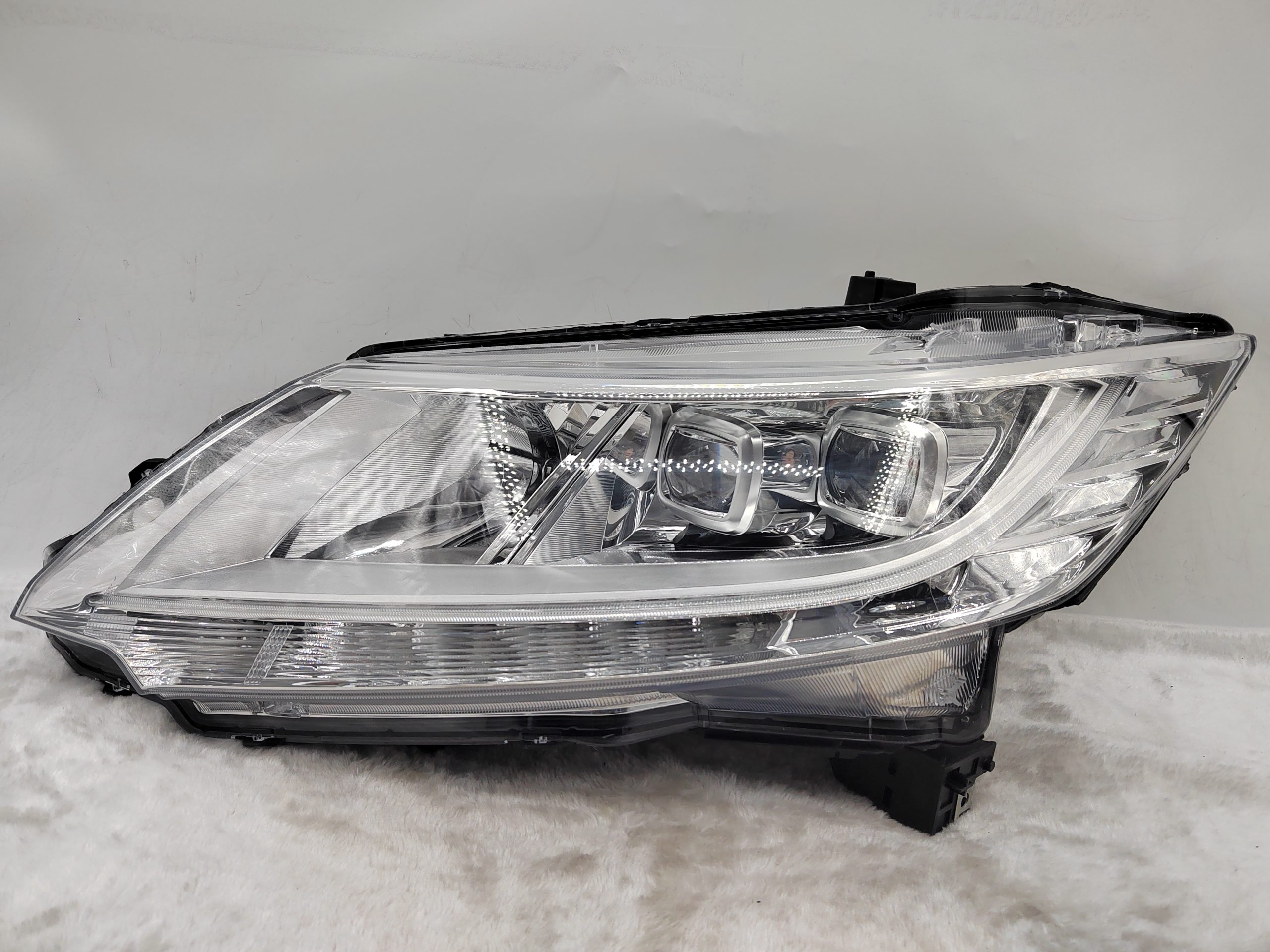 HONDA ODYSSEY DBA-RC1 2015-2017 LED L.H.S HEADLIGHT ASSEMBLY