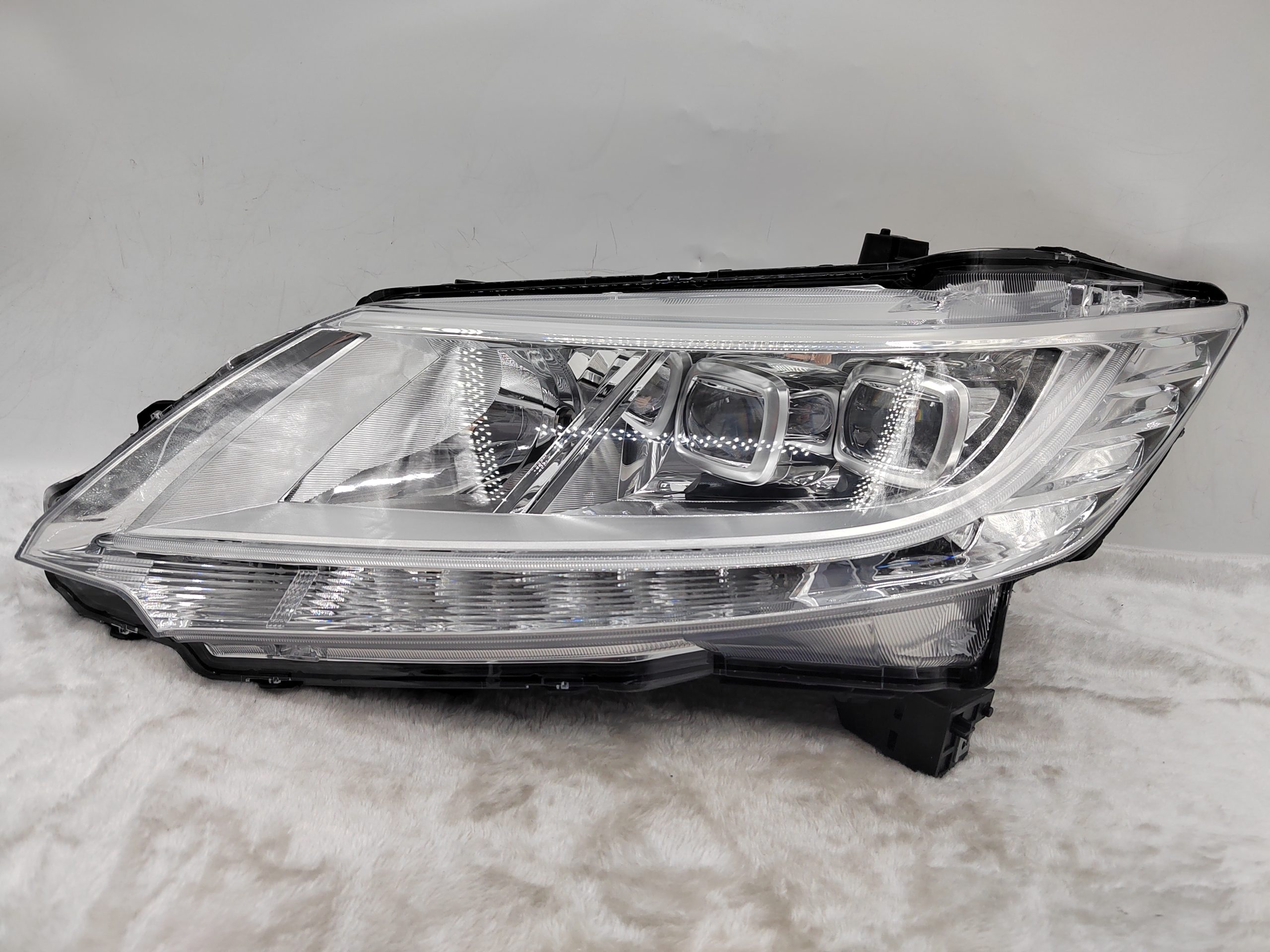 HONDA ODYSSEY DBA-RC1 2015-2017 LED L.H.S HEADLIGHT ASSEMBLY