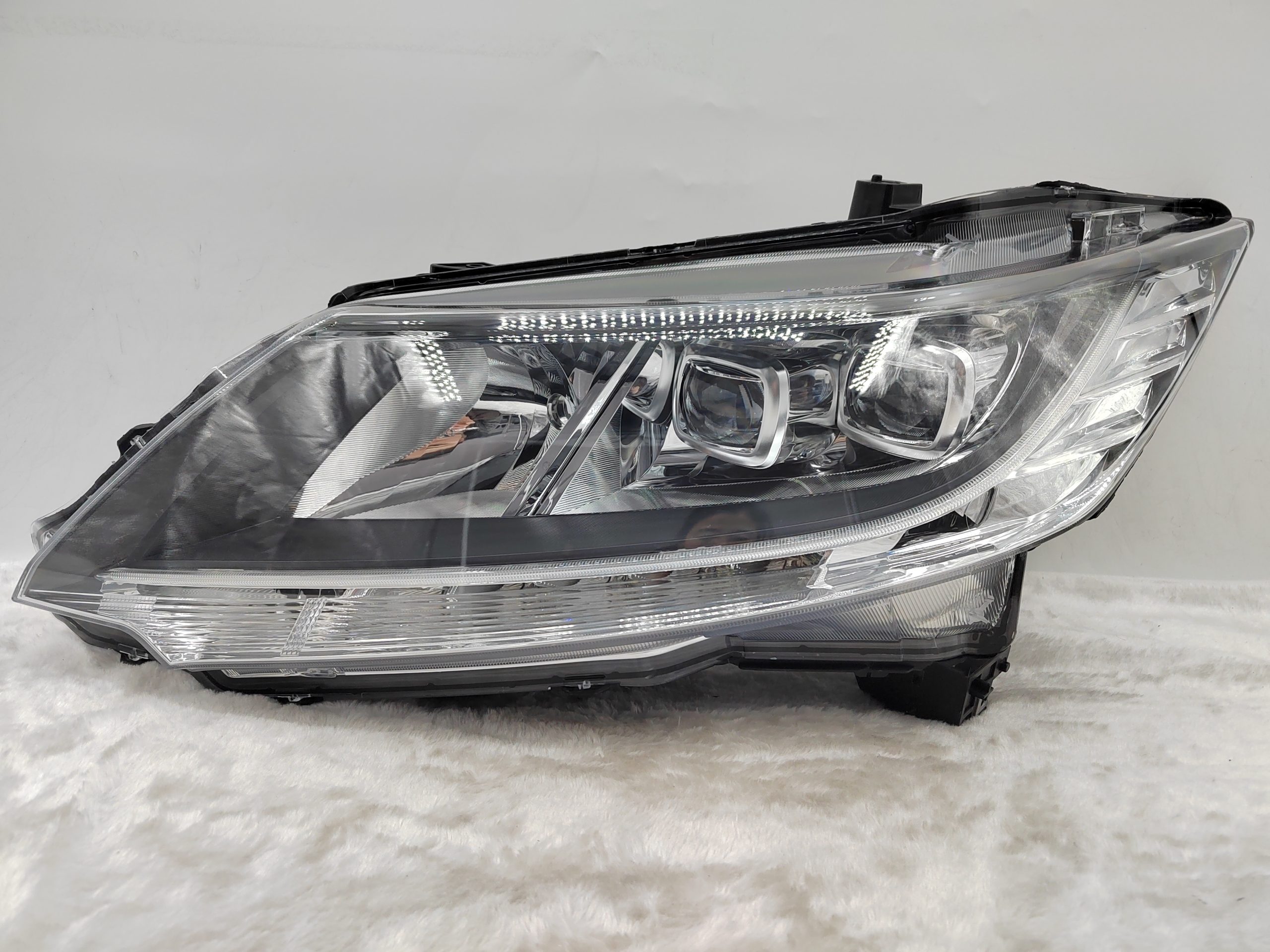 HONDA ODYSSEY DBA-RC1 2015-2017 LED L.H.S HEADLIGHT ASSEMBLY