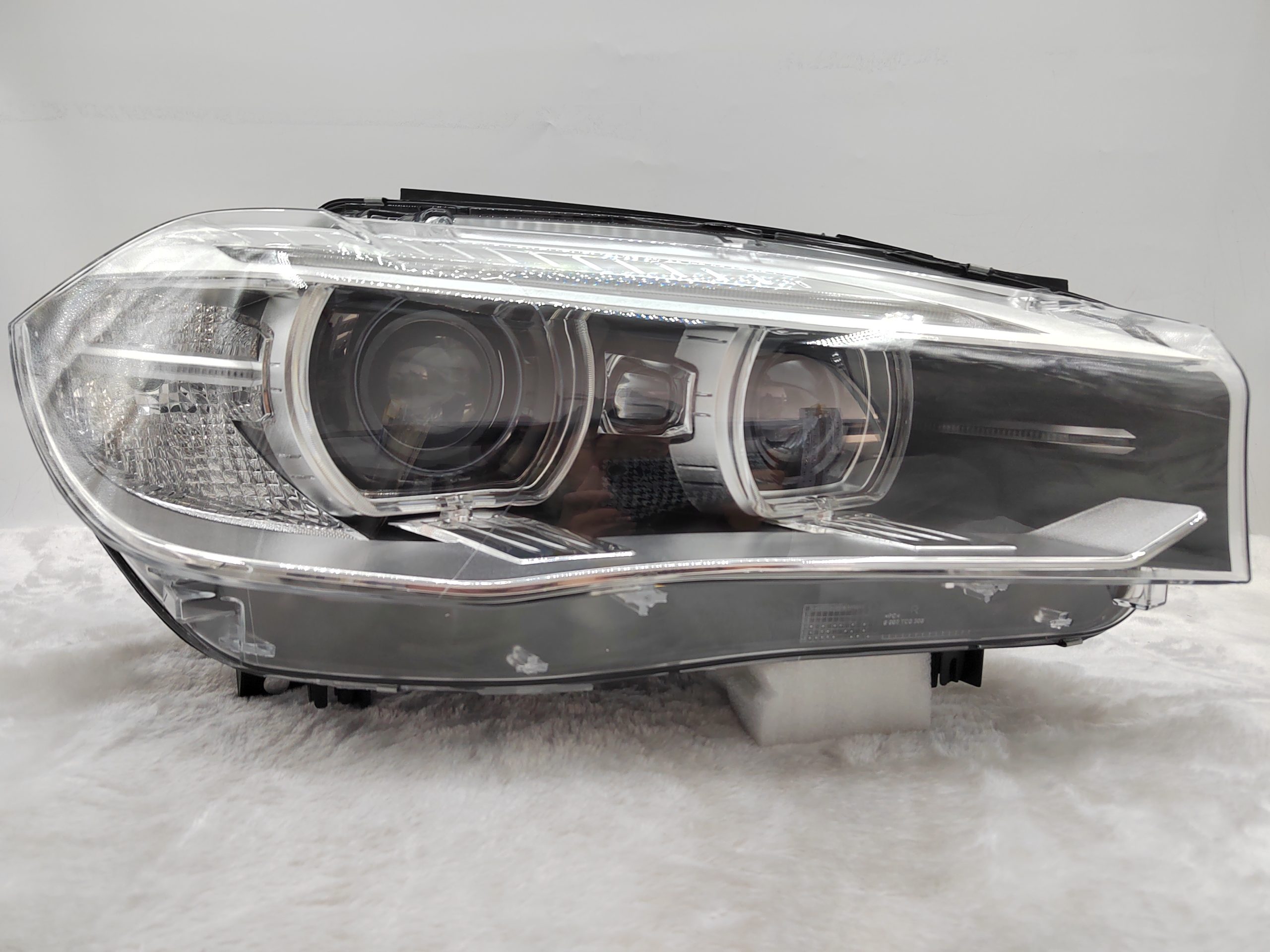 BMW X5 F15 X6 F16 2014-2017 XENON R.H.S HEADLIGHT ASSEMBLY
