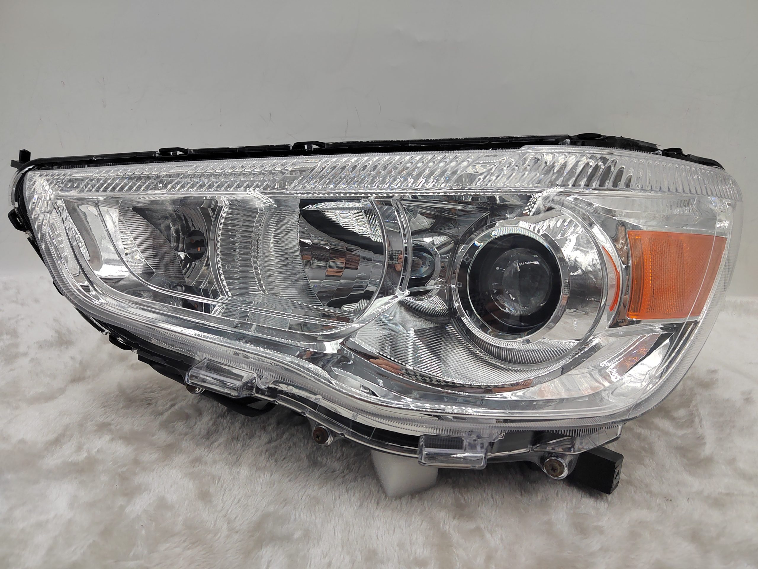 MITSUBISHI ASX 2010-2018 HALOGEN L.H.S HEADLIGHT ASSEMBLY