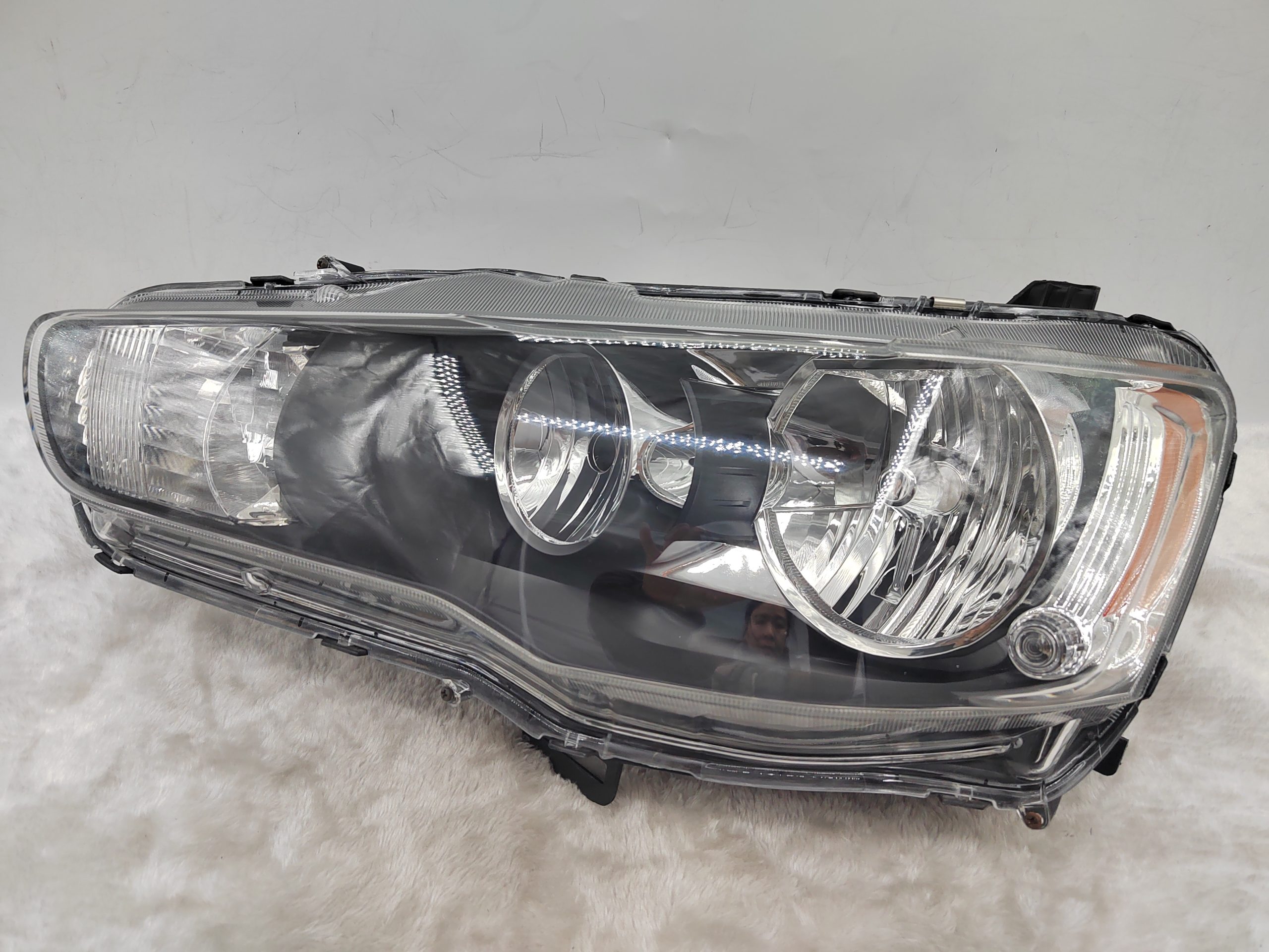 MITSUBISHI LANCER 2008-2018 HALOGEN L.H.S HEADLIGHT ASSEMBLY