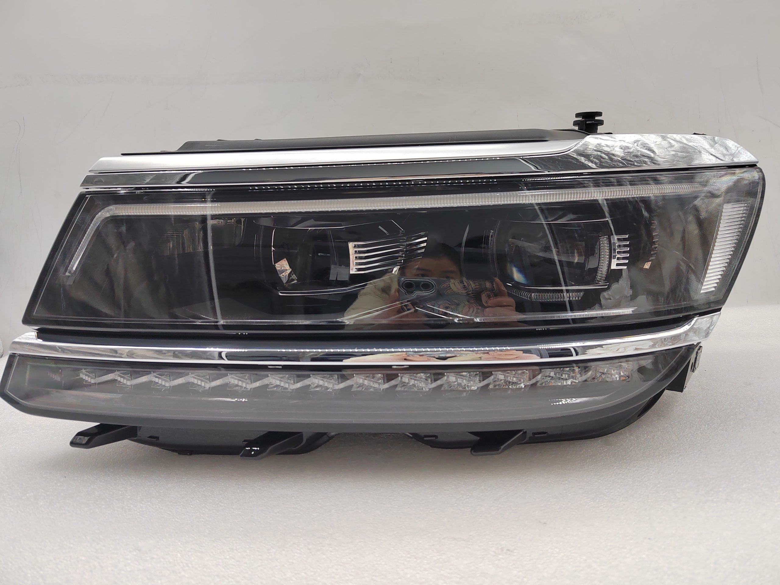 VOLKSWAGEN TIGUAN 2017-2020 LED L.H.S HEADLIGHT ASSEMBLY