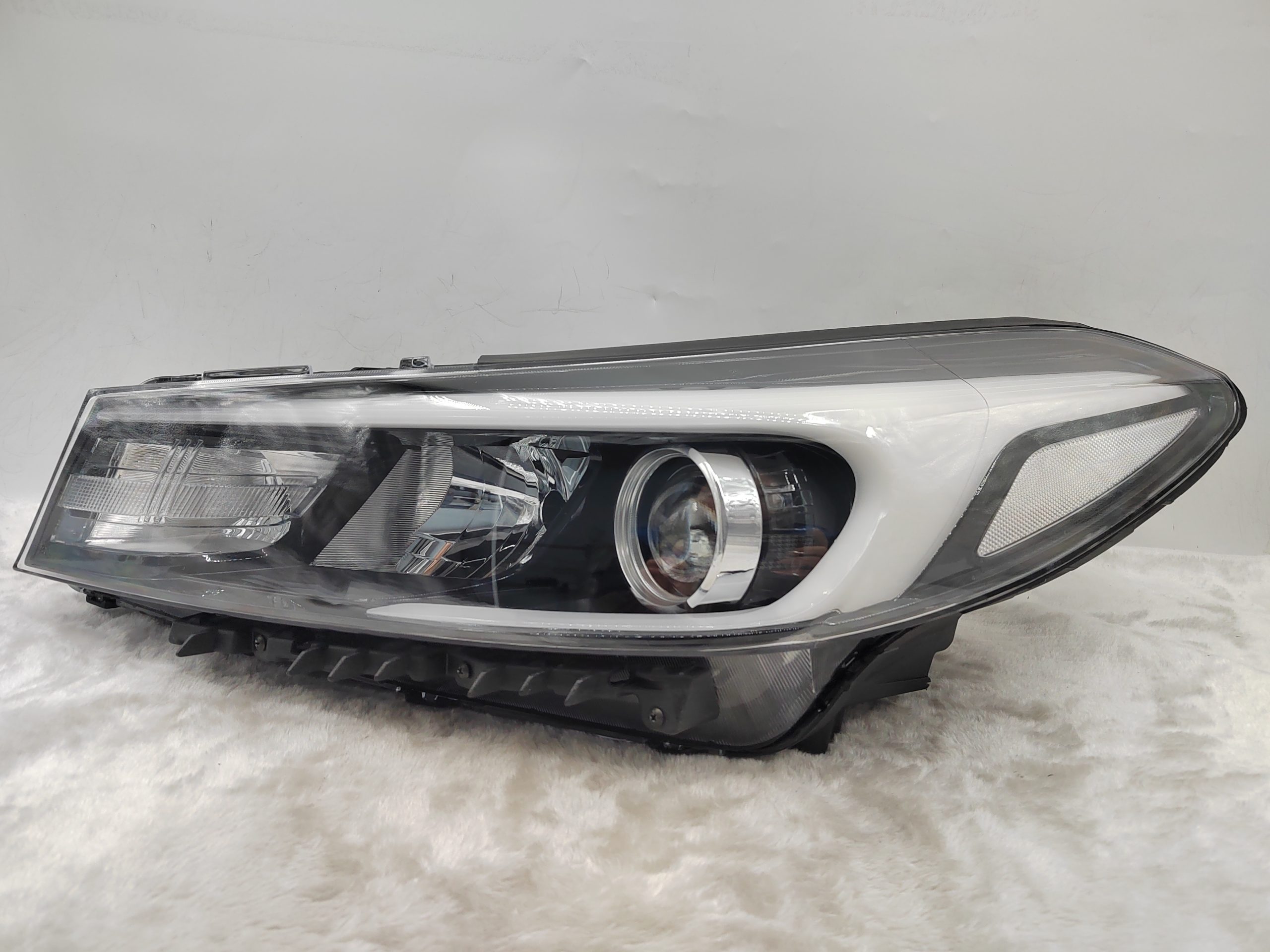 KIA CERATO 2016-2017 HALOGEN L.H.S HEADLIGHT ASSEMBLY