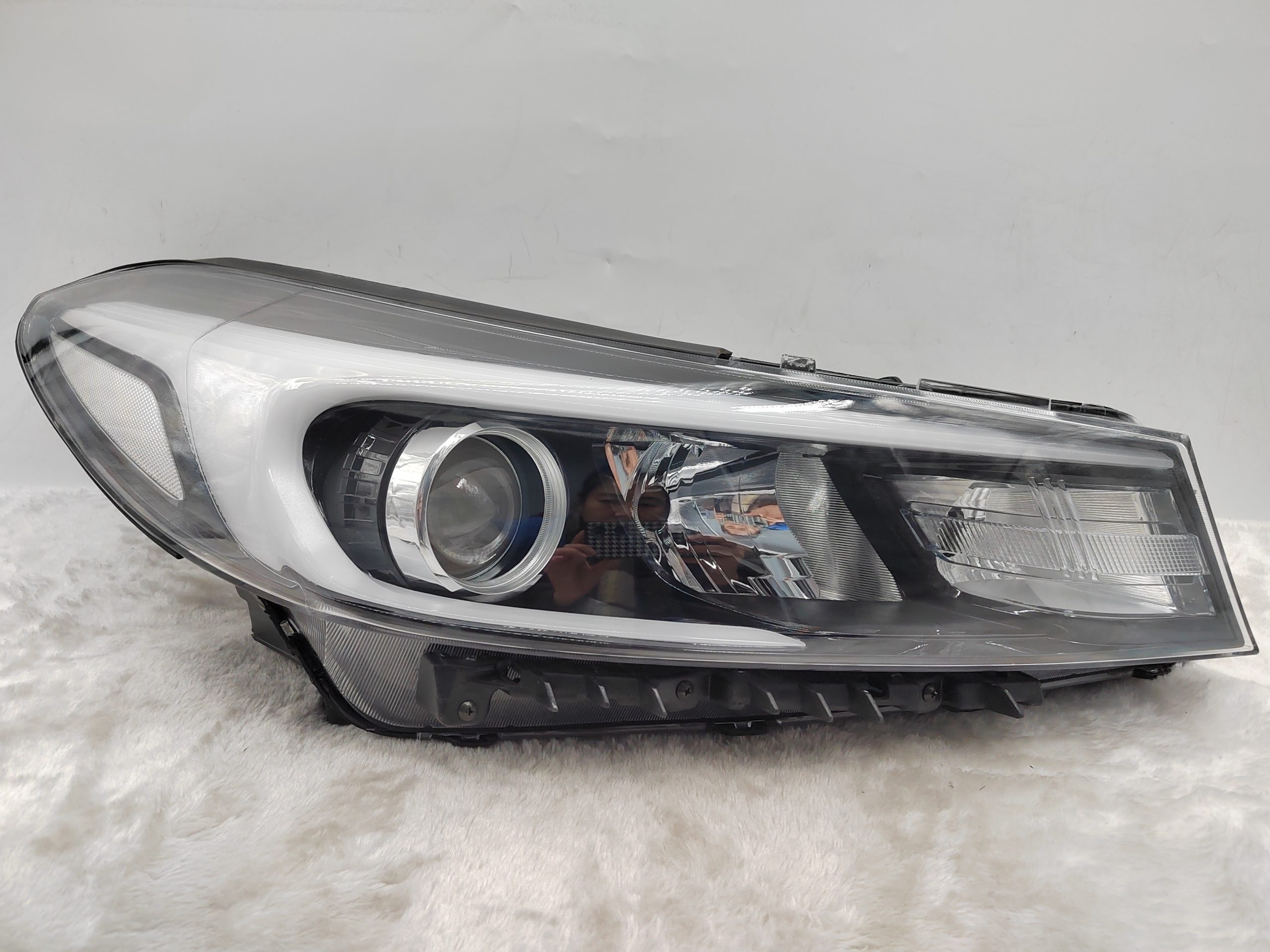 KIA CERATO 2016-2017 HALOGEN R.H.S HEADLIGHT ASSEMBLY