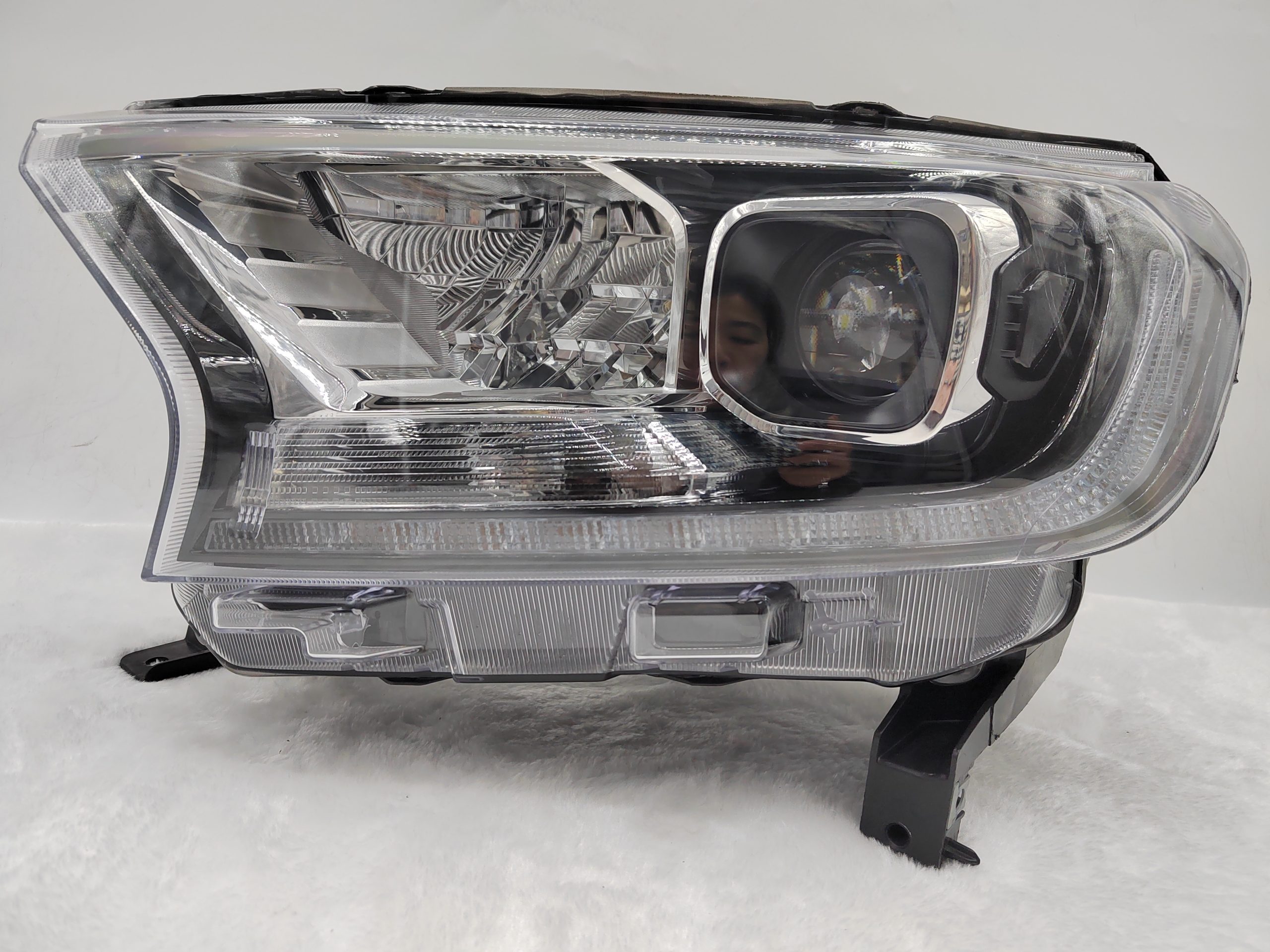 FORD EVEREST RANGER 2020-2021 LED L.H.S HEADLIGHT ASSEMBLY