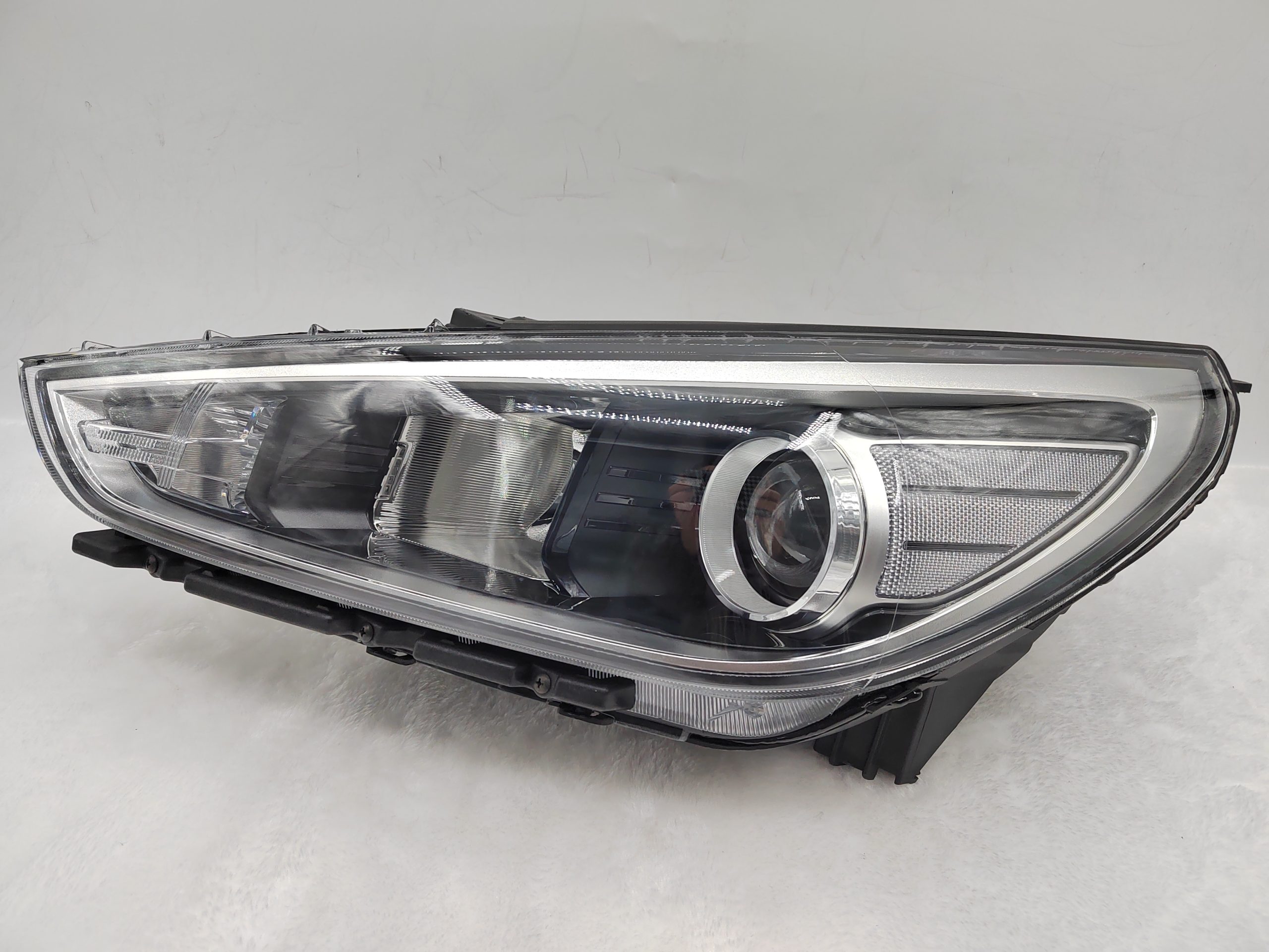 HYUNDAI I30 GO 2017-2019 HALOGEN L.H.S HEADLIGHT ASSEMBLY