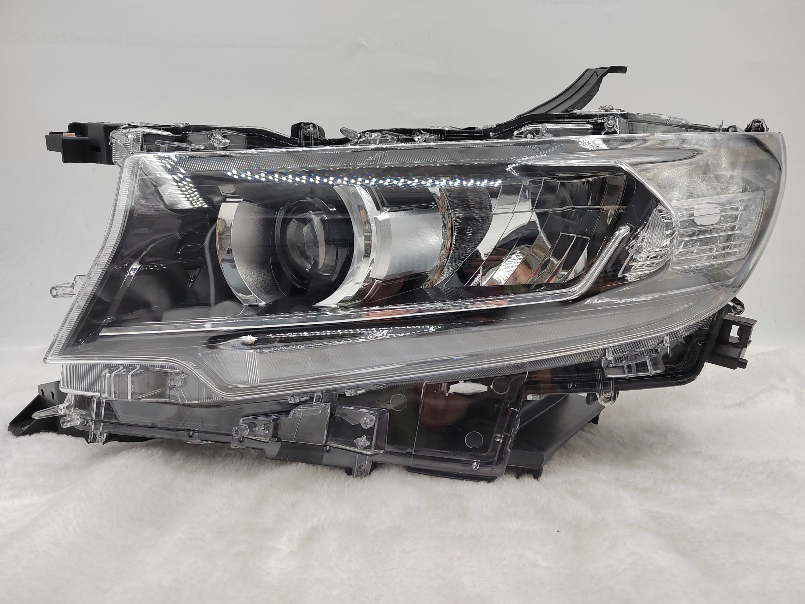 TOYOTA LANDCRUISER PRADO 150 GDJ150R 2018-2022 LED L.H.S HEADLIGHT ASSEMBLY