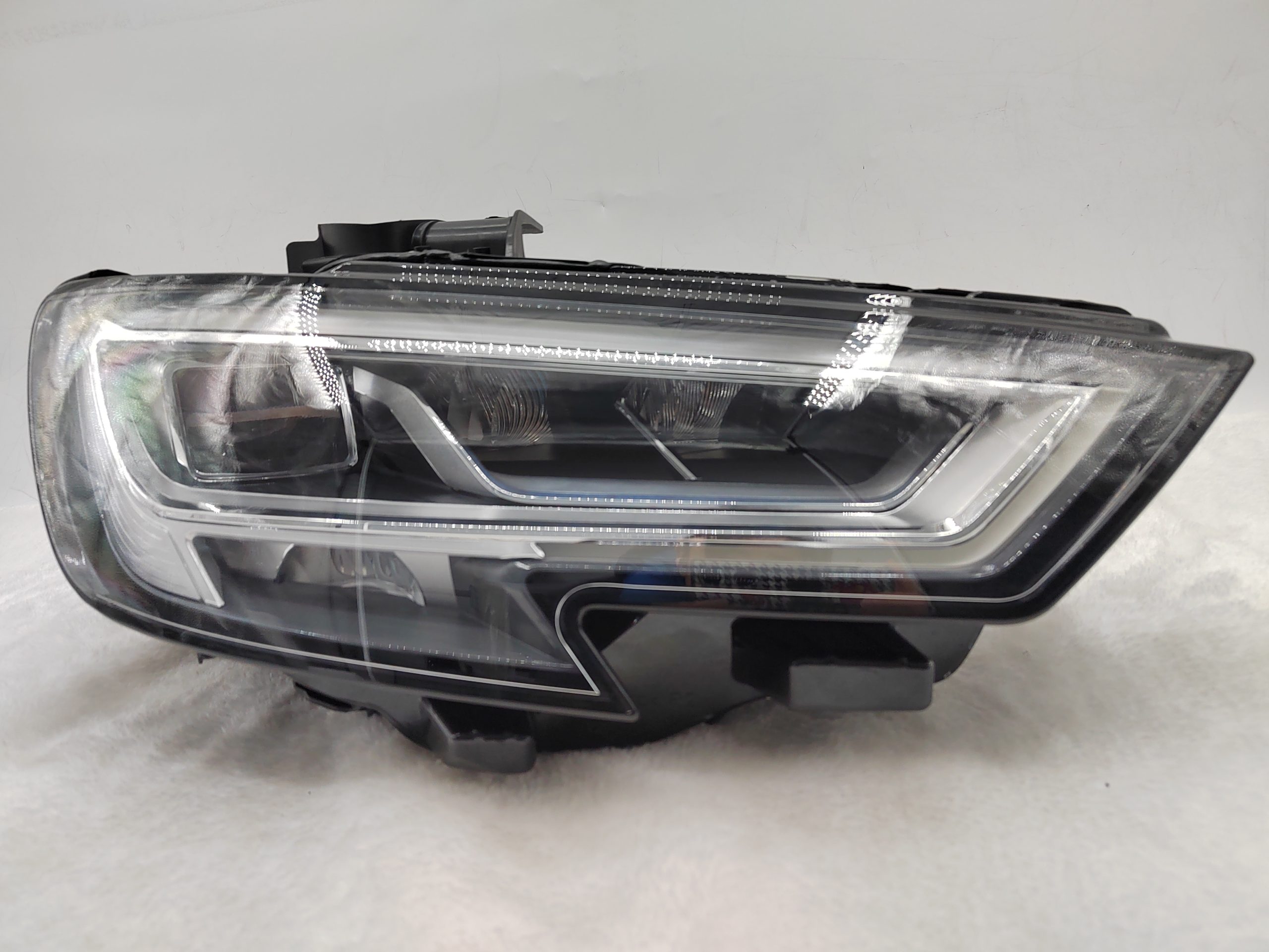 AUDI A3 RS3 8V 2016-2019 LED R.H.S HEADLIGHT ASSEMBLY