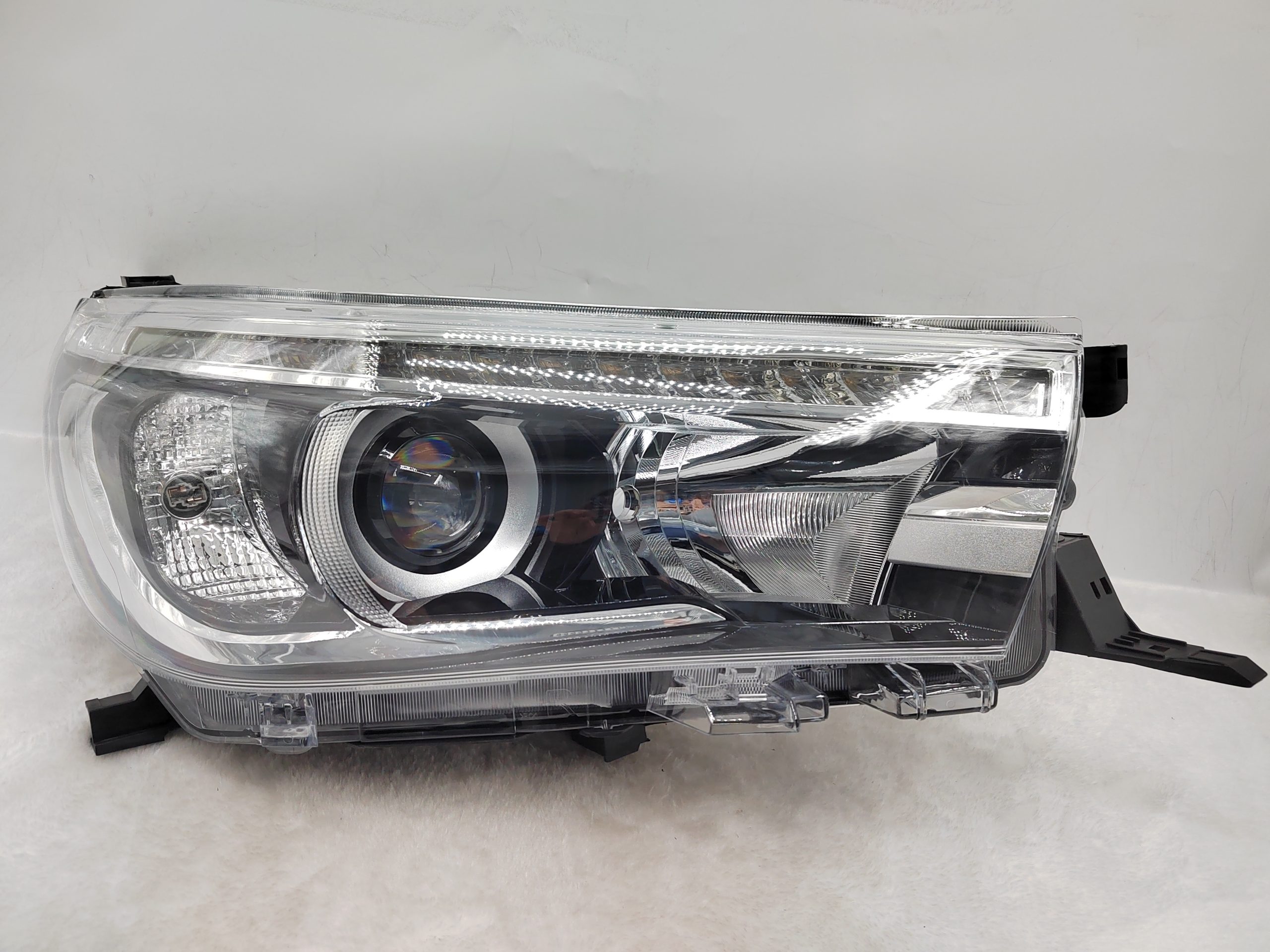 TOYOTA HILUX REVO 2015-2019 LED R.H.S HEADLIGHT ASSEMBLY