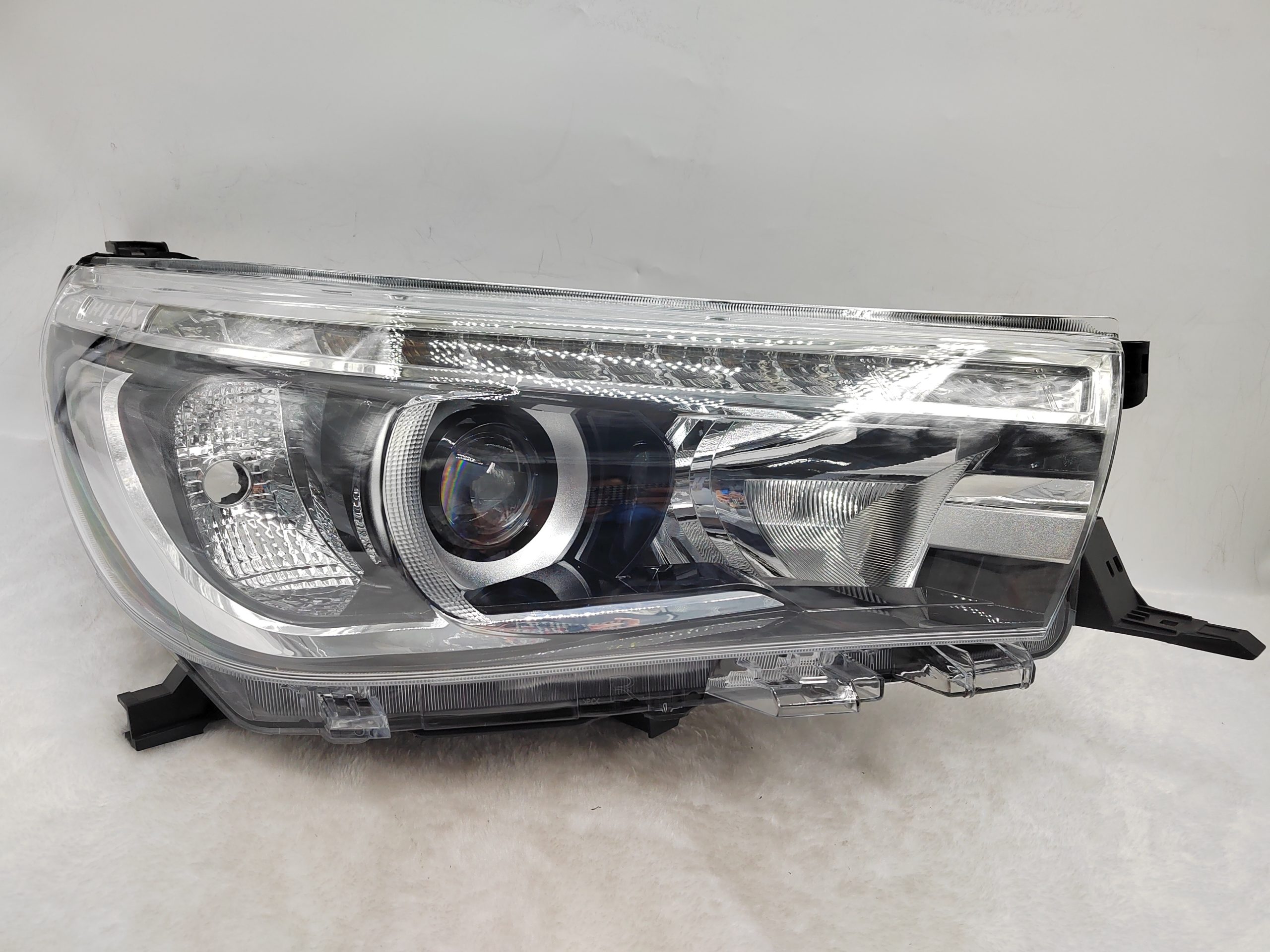 TOYOTA HILUX REVO 2015-2019 LED R.H.S HEADLIGHT ASSEMBLY