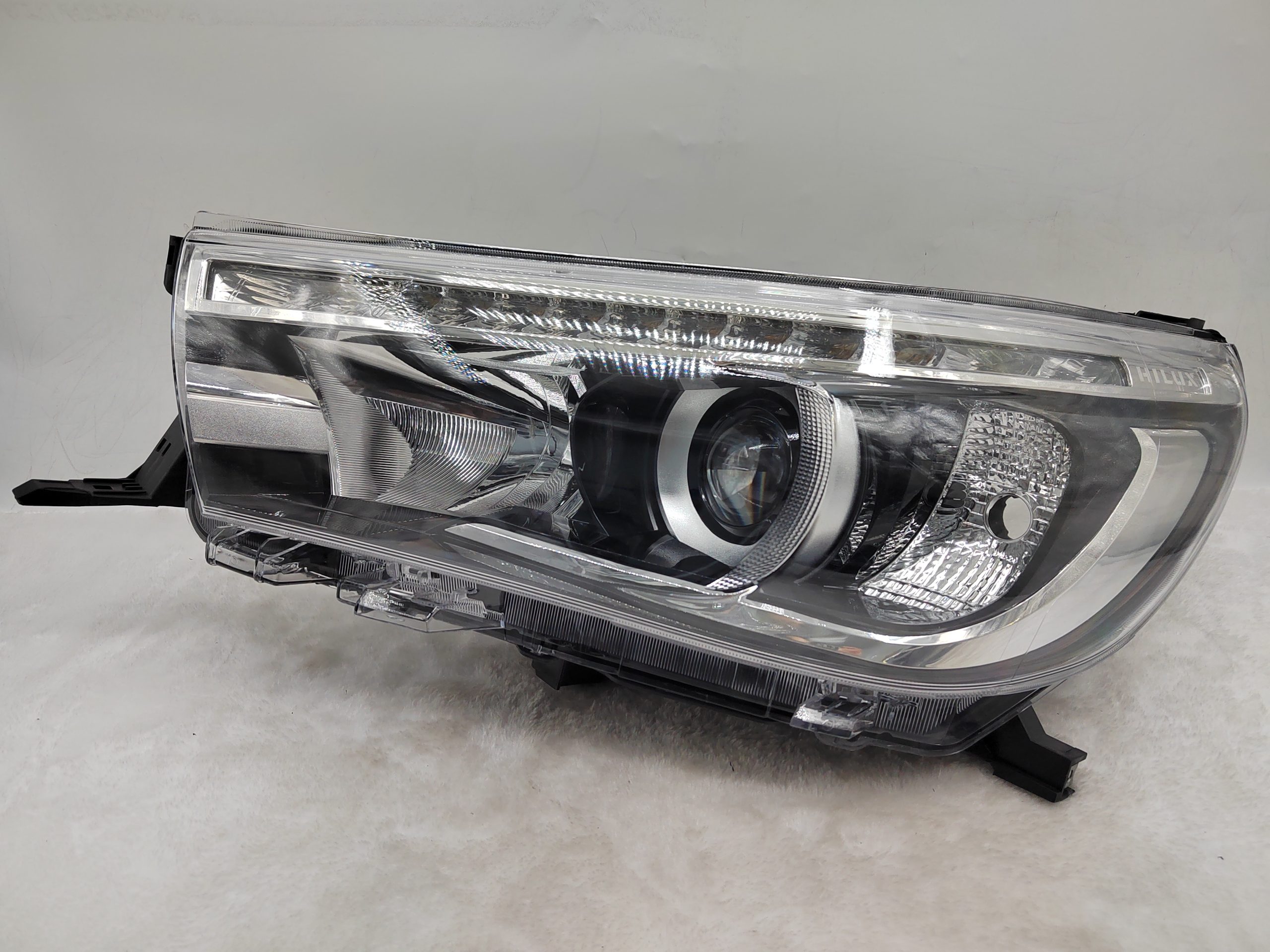 TOYOTA HILUX REVO 2015-2019 LED L.H.S HEADLIGHT ASSEMBLY