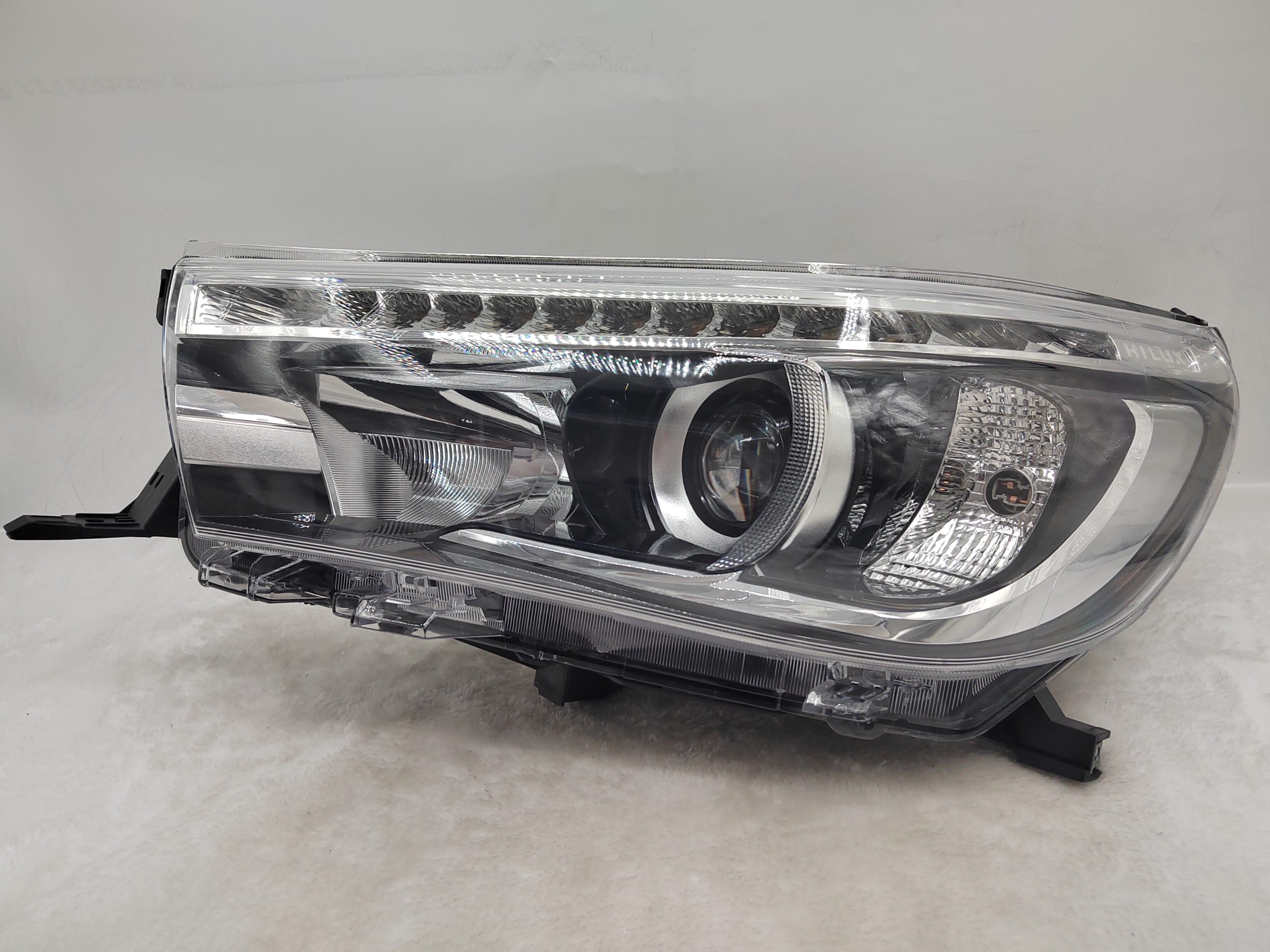 TOYOTA HILUX REVO 2015-2019 LED L.H.S HEADLIGHT ASSEMBLY