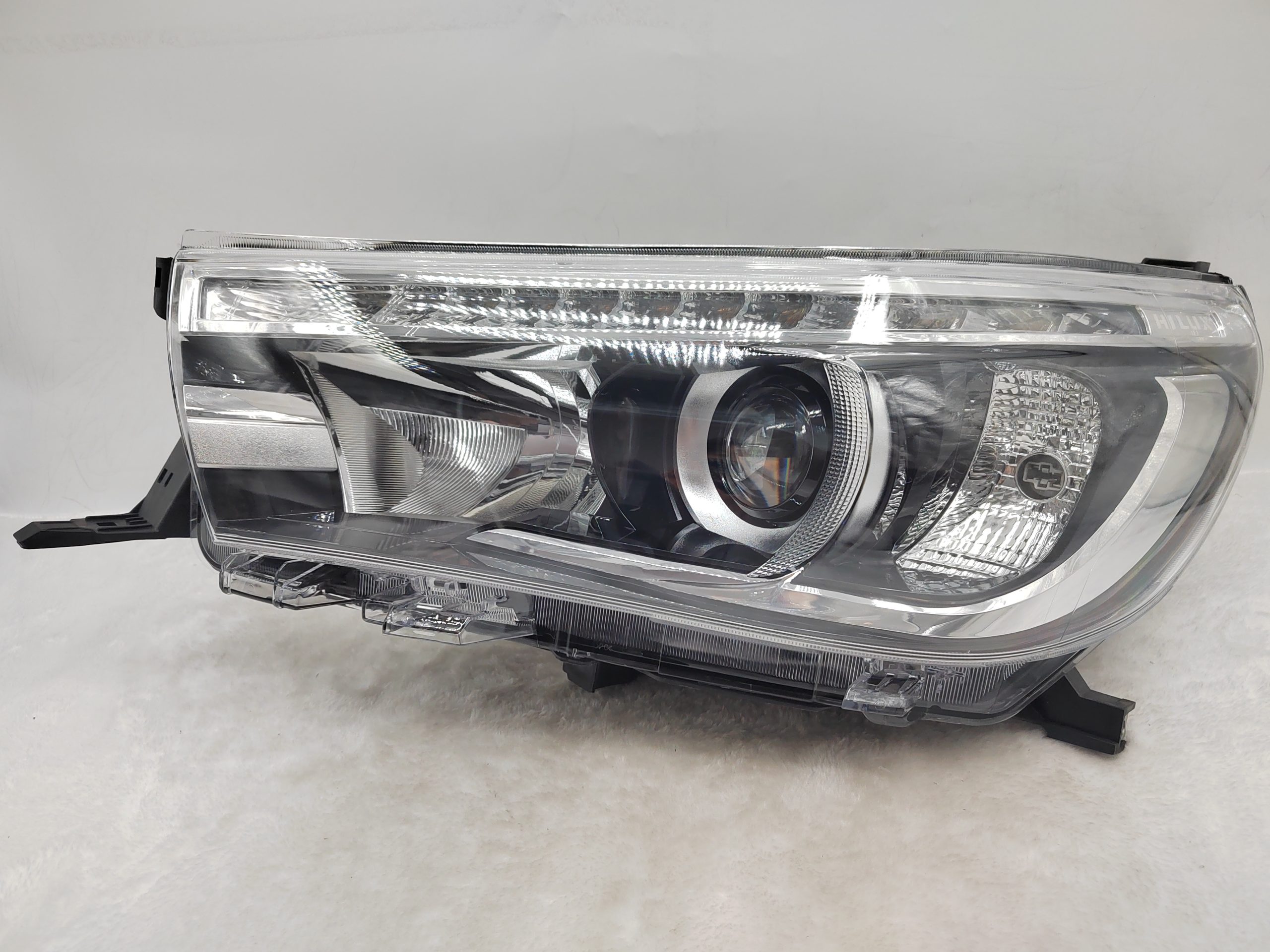 TOYOTA HILUX REVO 2015-2019 LED L.H.S HEADLIGHT ASSEMBLY