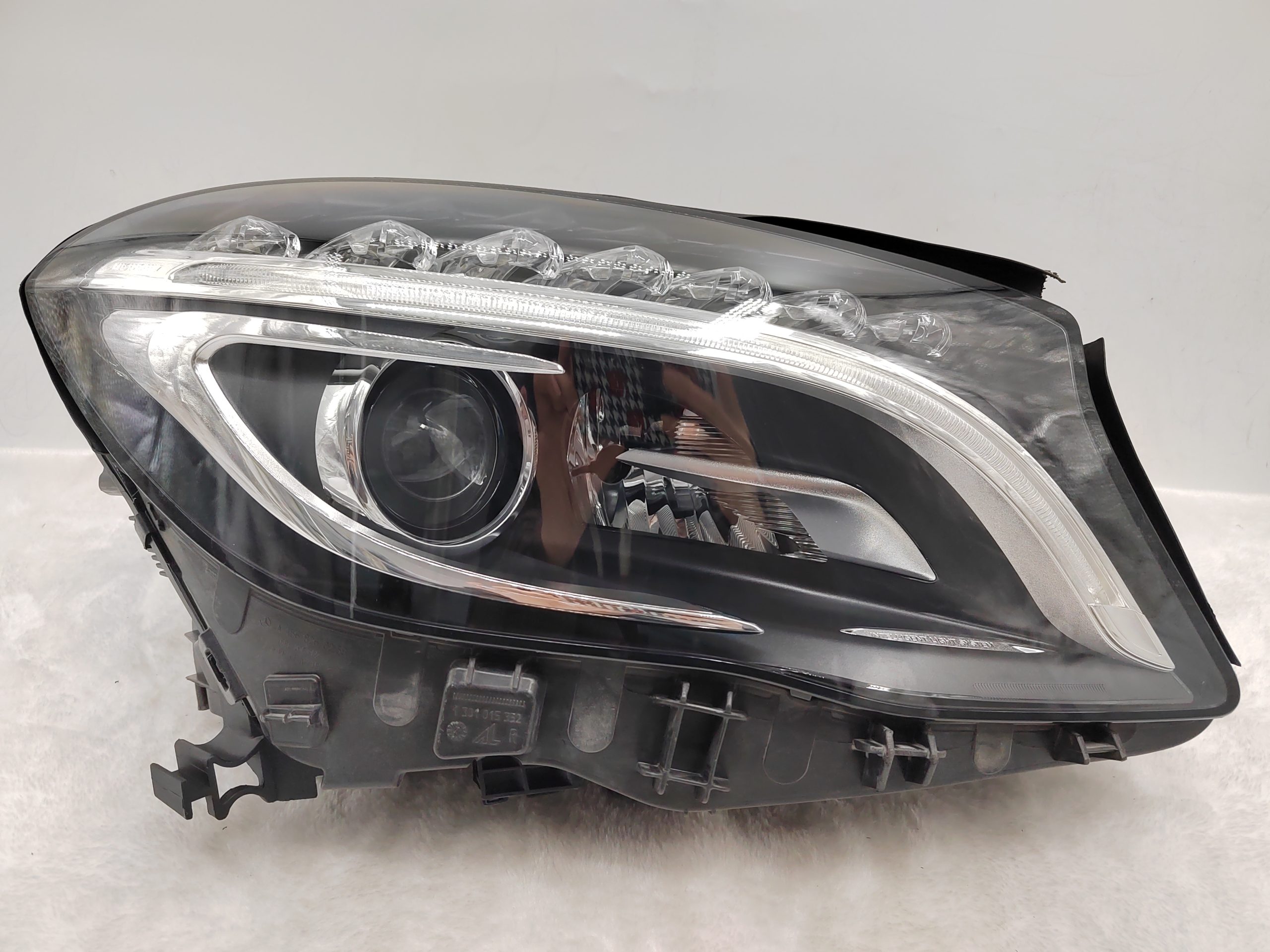 MERCEDES BENZ GLA-CLASS W156 2017-2019 XENON R.H.S HEADLIGHT ASSEMBLY