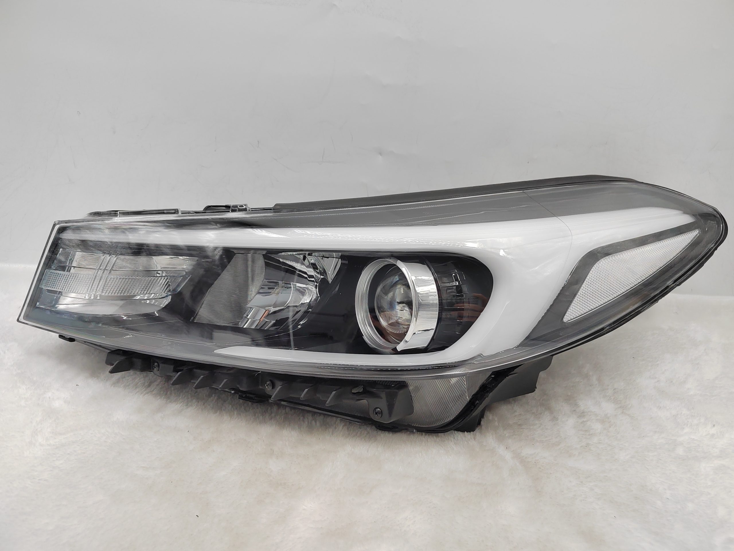 KIA CERATO 2016-2017 HALOGEN L.H.S HEADLIGHT ASSEMBLY