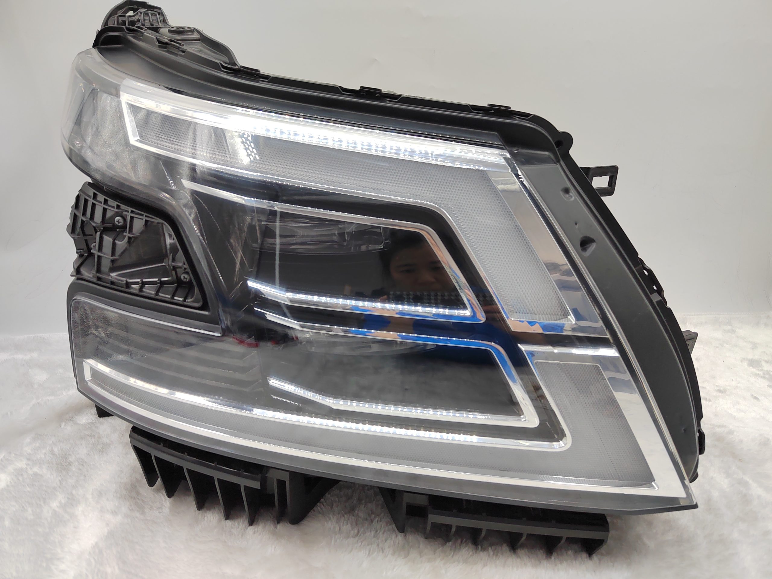 NISSAN PATROL Y62 S5 2020-2024 LED R.H.S HEADLIGHT ASSEMBLY