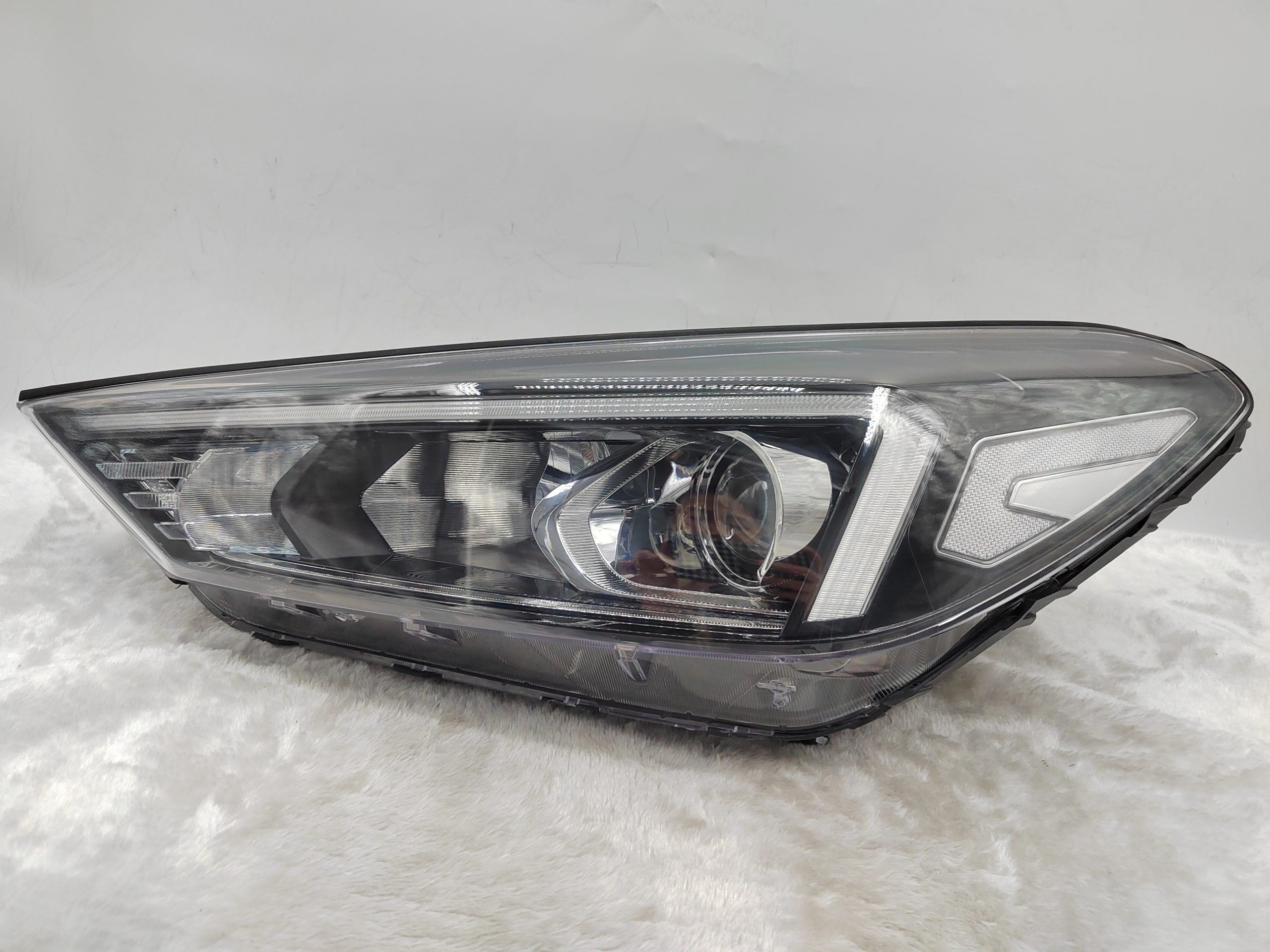 HYUNDAI TUCSON III 2018-2020 HALOGEN L.H.S HEADLIGHT ASSEMBLY