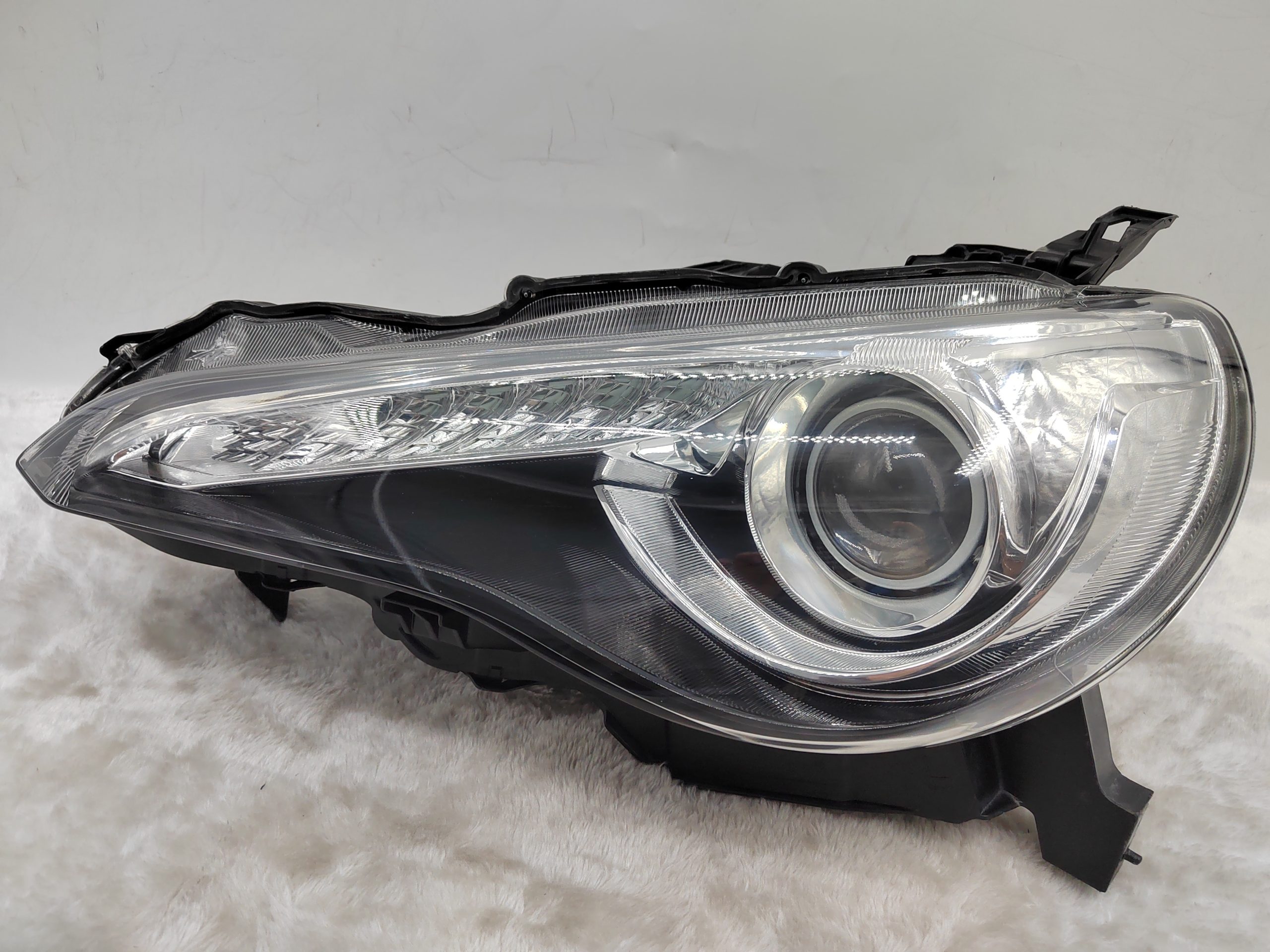 TOYOTA GT86 ZN6 2012-2016 XENON L.H.S HEADLIGHT ASSEMBLY