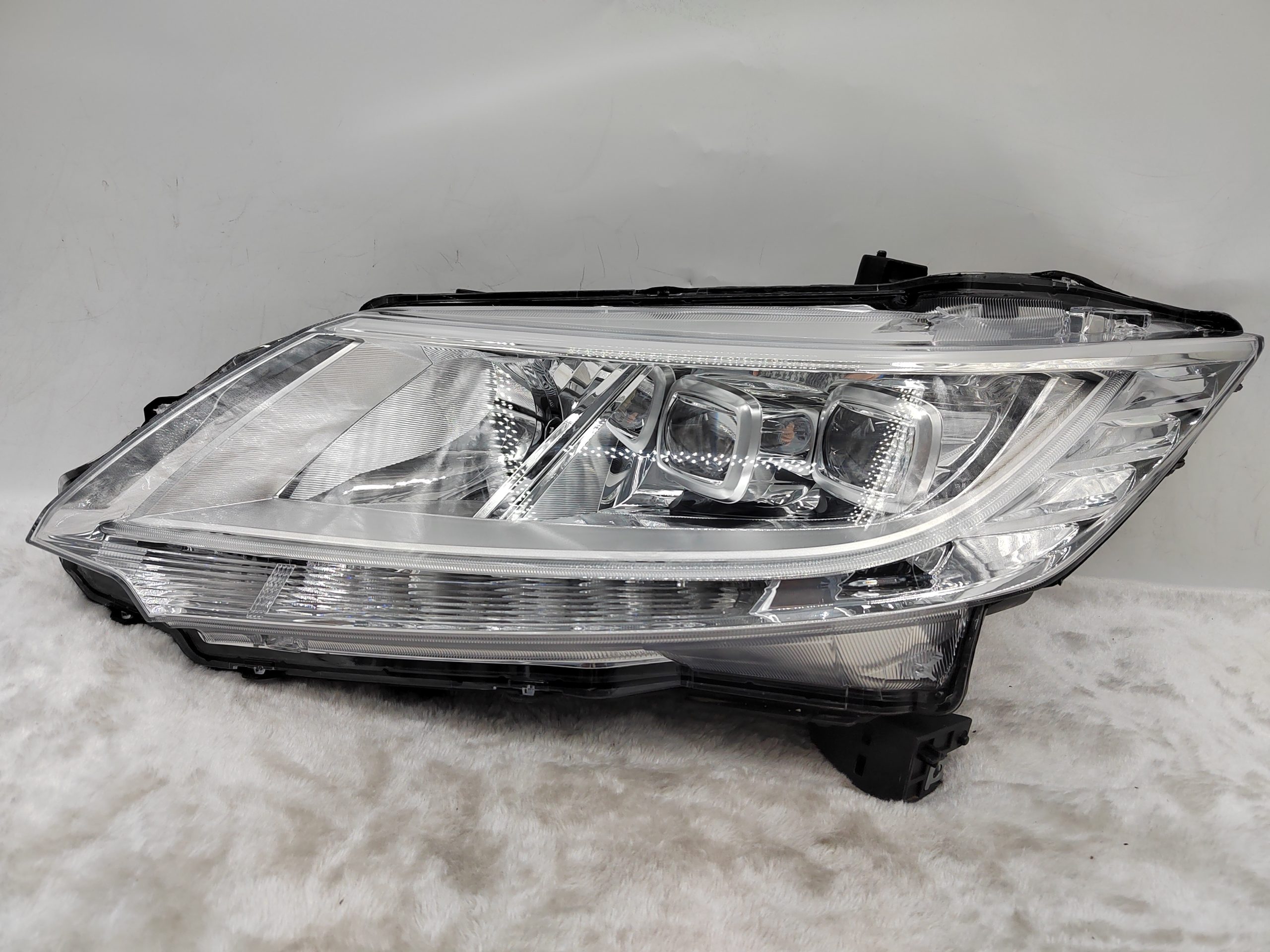 HONDA ODYSSEY DBA-RC1 2015-2017 LED L.H.S HEADLIGHT ASSEMBLY
