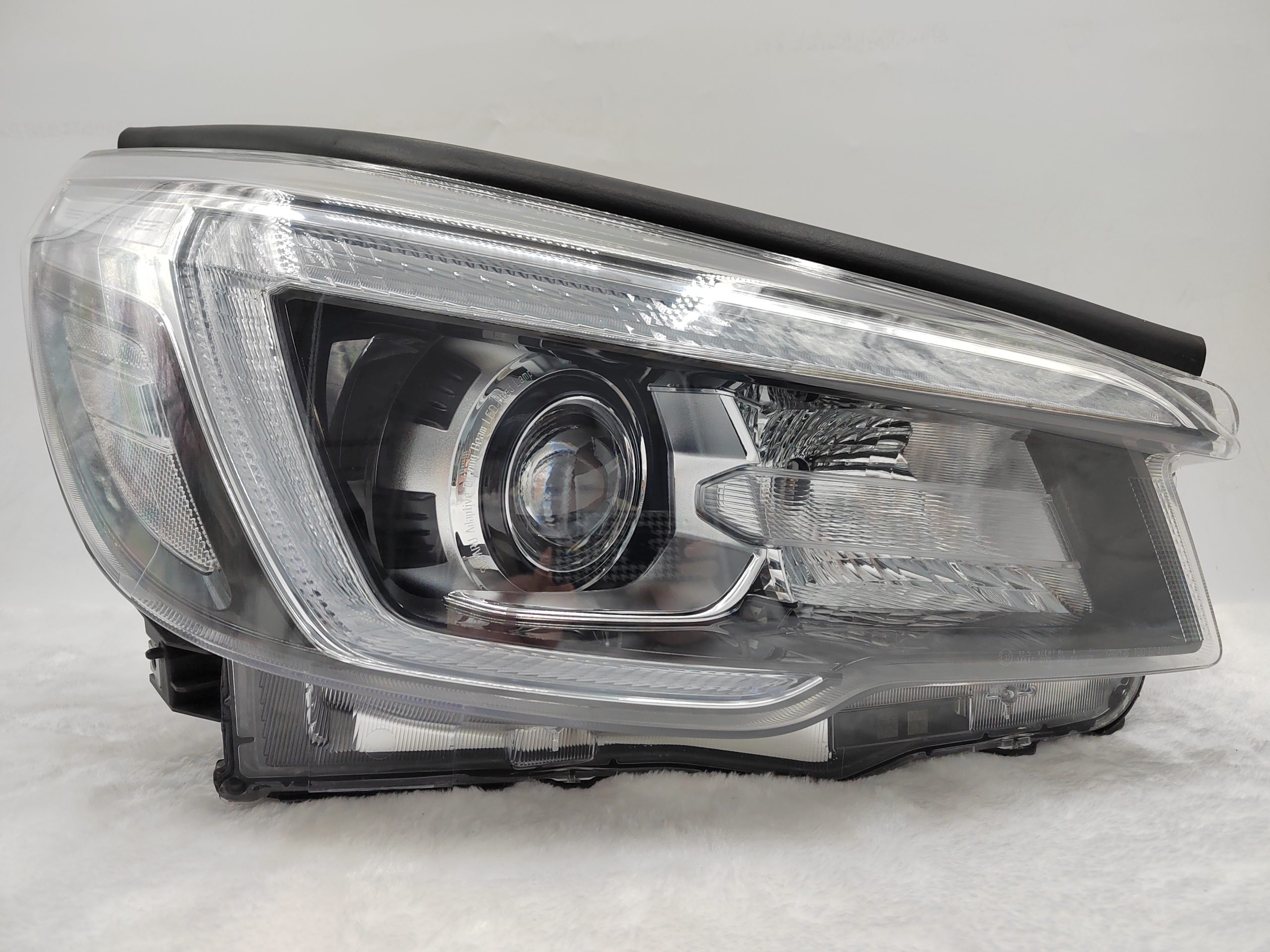 SUBARU FORESTER 2019-2021 LED R.H.S HEADLIGHT ASSEMBLY