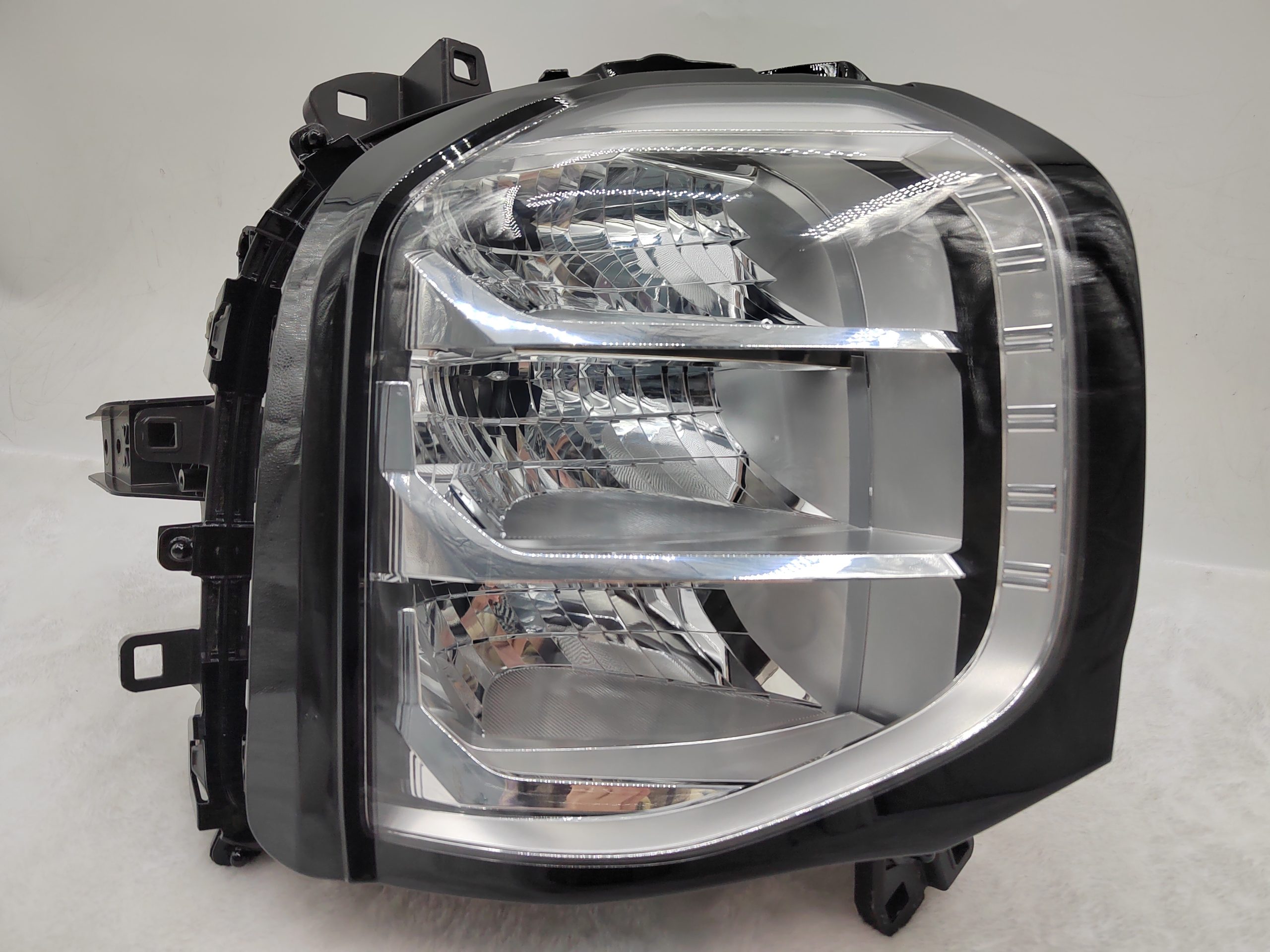 MITSUBISHI OUTLANDER 2021-2023 LED R.H.S HEADLIGHT ASSEMBLY