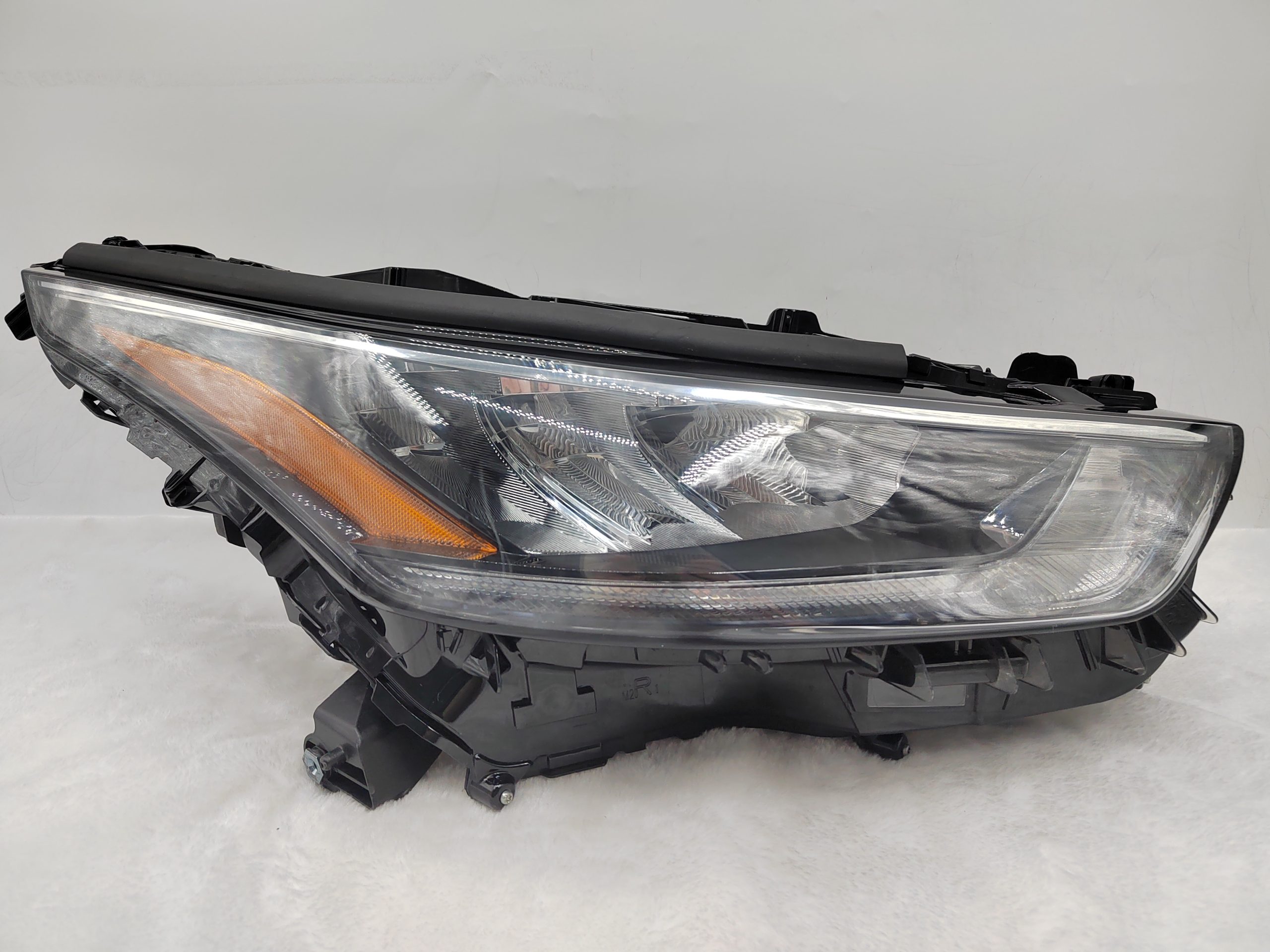 TOYOTA KLUGER 2020-2023 LED R.H.S HEADLIGHT ASSEMBLY