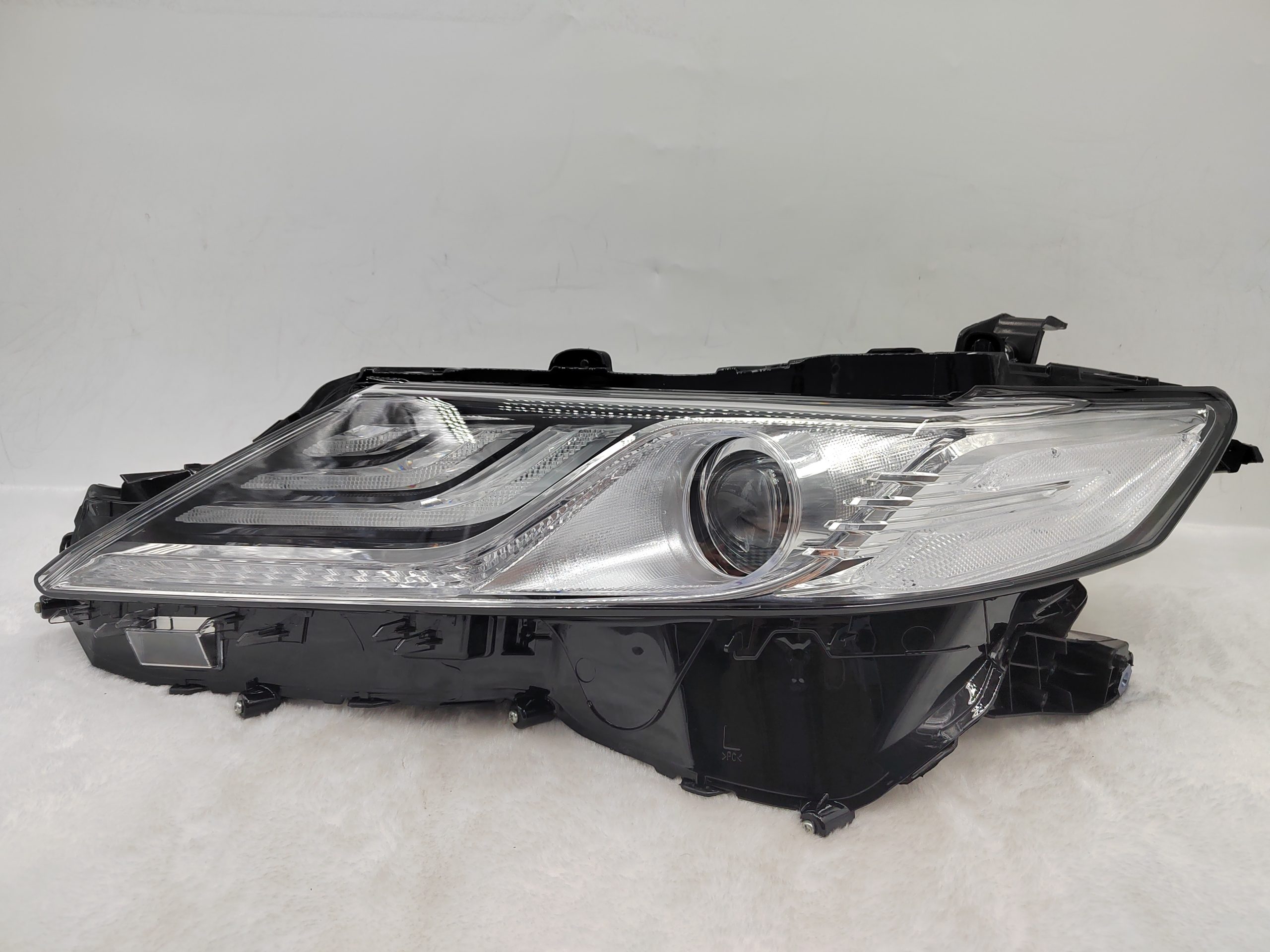 TOYOTA CAMRY ACV70 2018-2022 LED L.H.S HEADLIGHT ASSEMBLY