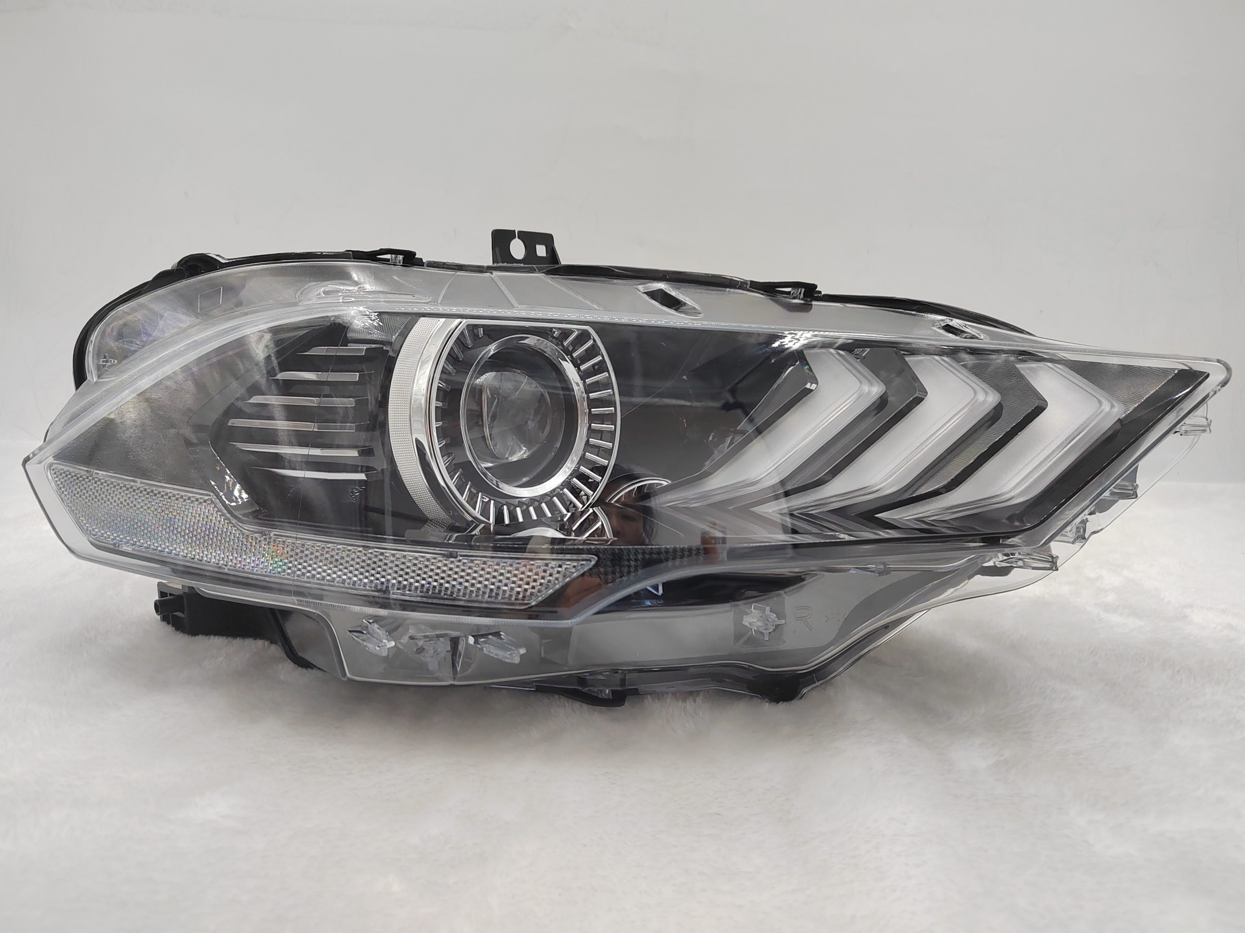 FORD MUSTANG 2018-2021 LED R.H.S HEADLIGHT ASSEMBLY