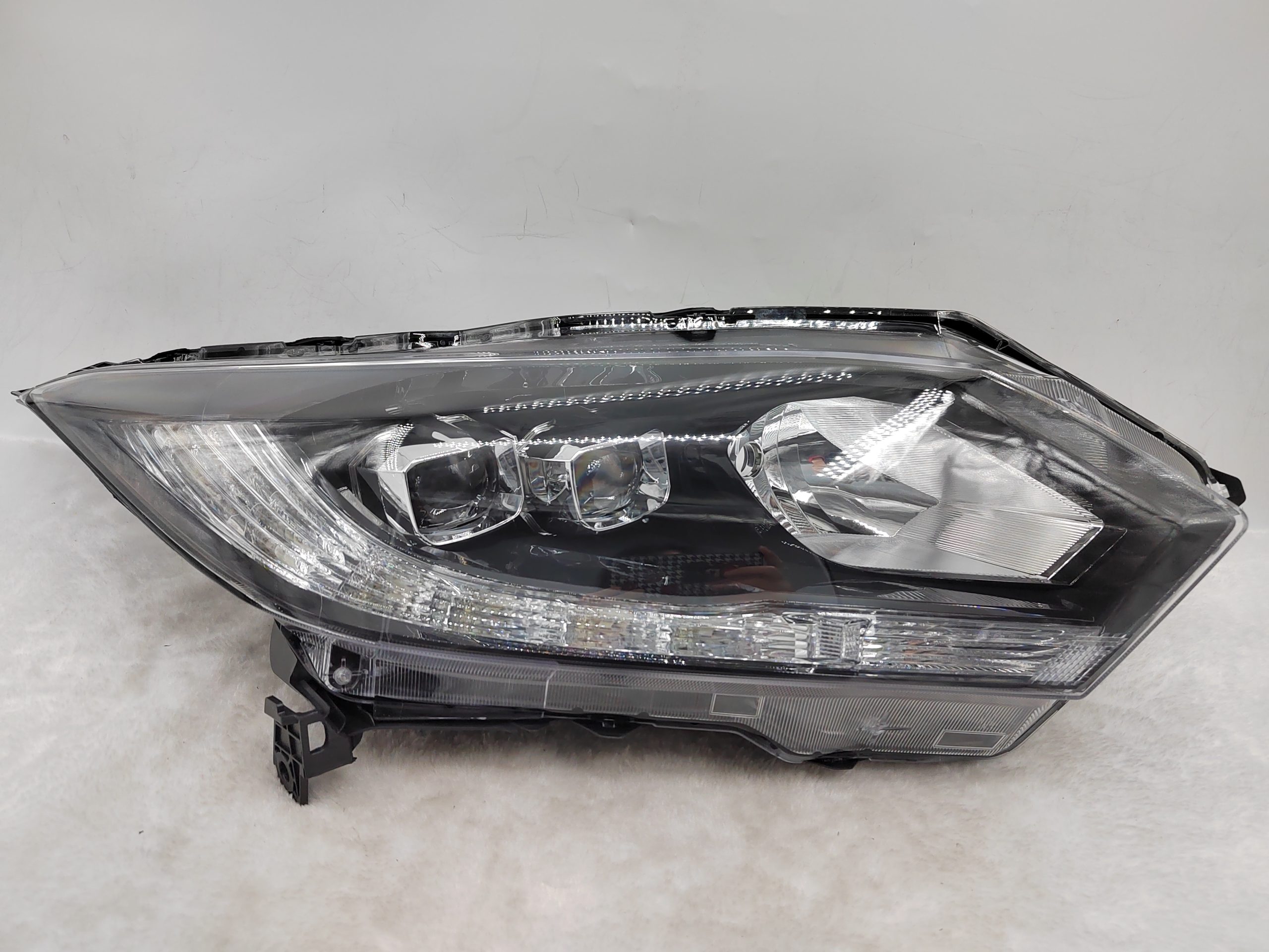HONDA HR-V 2015-2018 LED R.H.S HEADLIGHT ASSEMBLY
