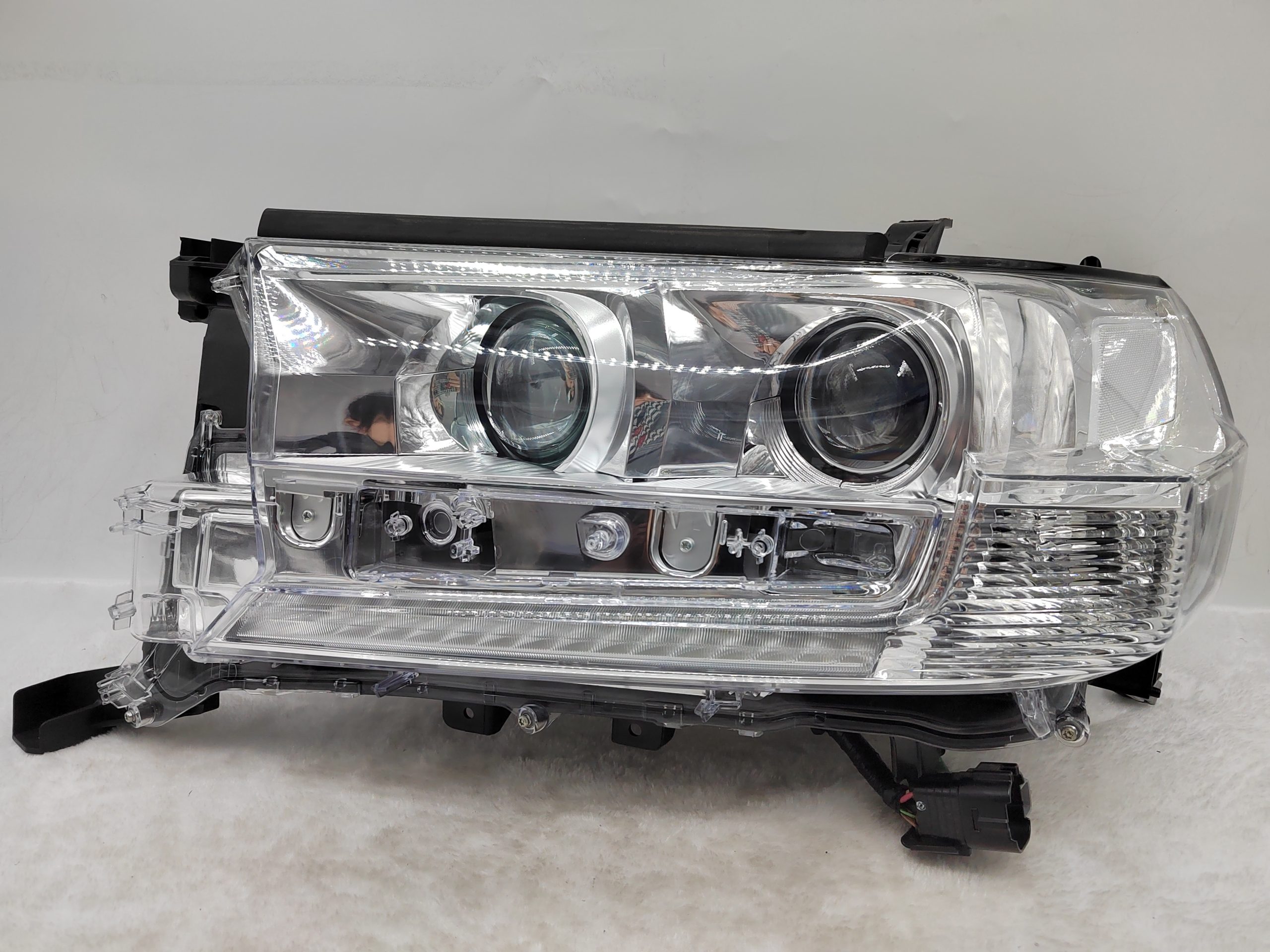 TOYOTA LANDCRUISER 200 SERIES VDJ200R 2016-2021 LED L.H.S HEADLIGHT ASSEMBLY