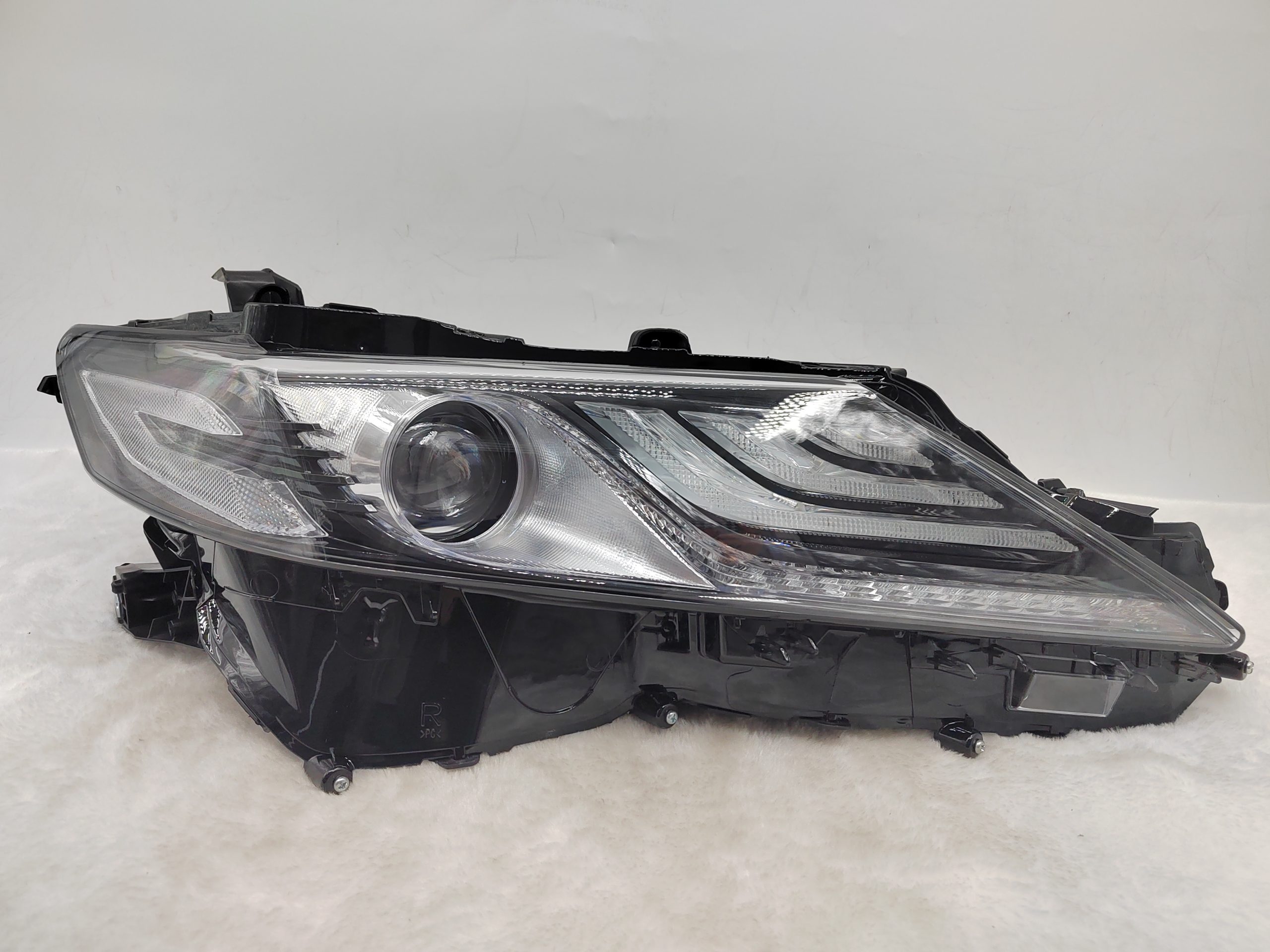 TOYOTA CAMRY ACV70 2018-2022 LED R.H.S HEADLIGHT ASSEMBLY