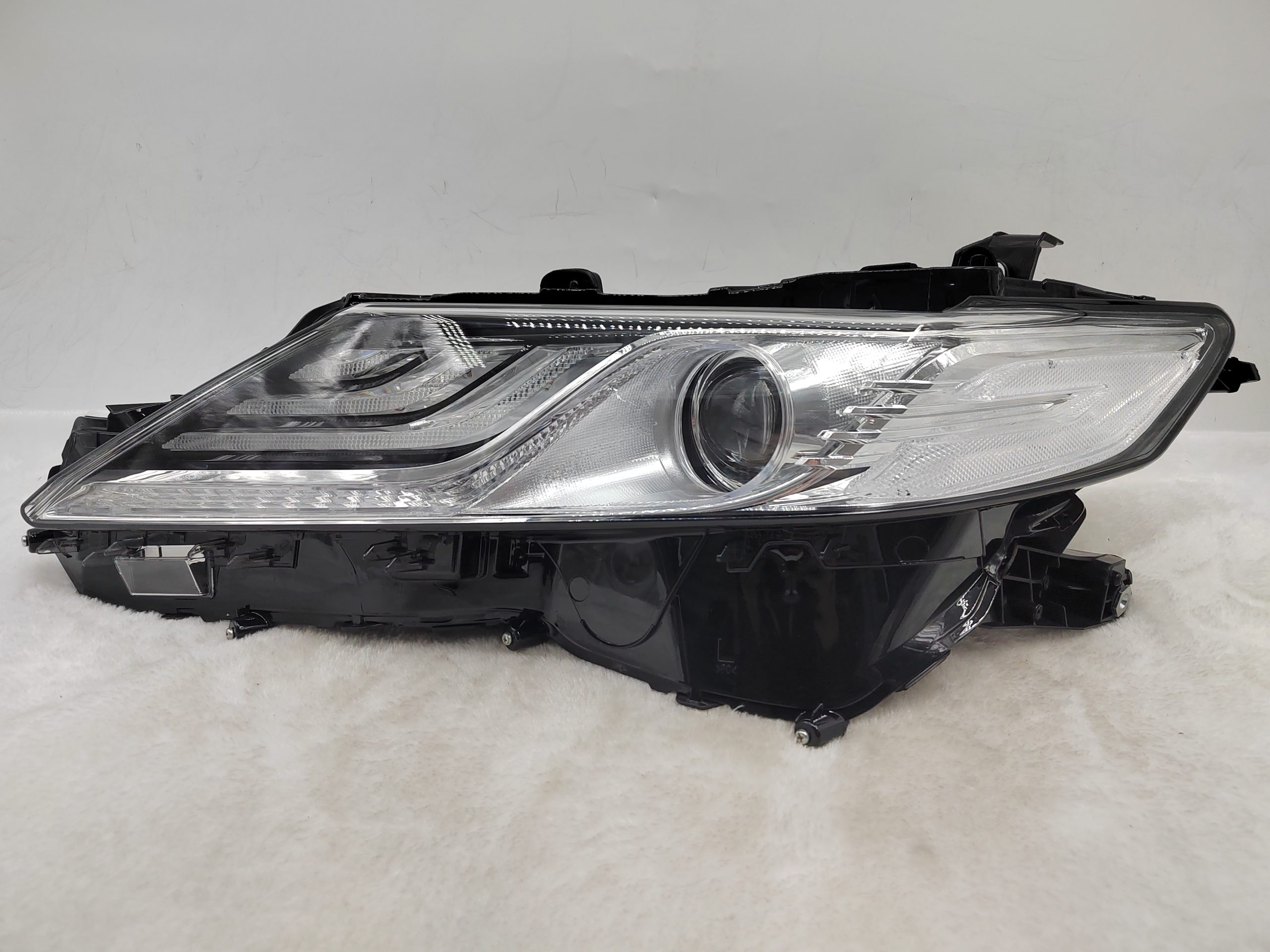 TOYOTA CAMRY ACV70 2018-2022 LED L.H.S HEADLIGHT ASSEMBLY