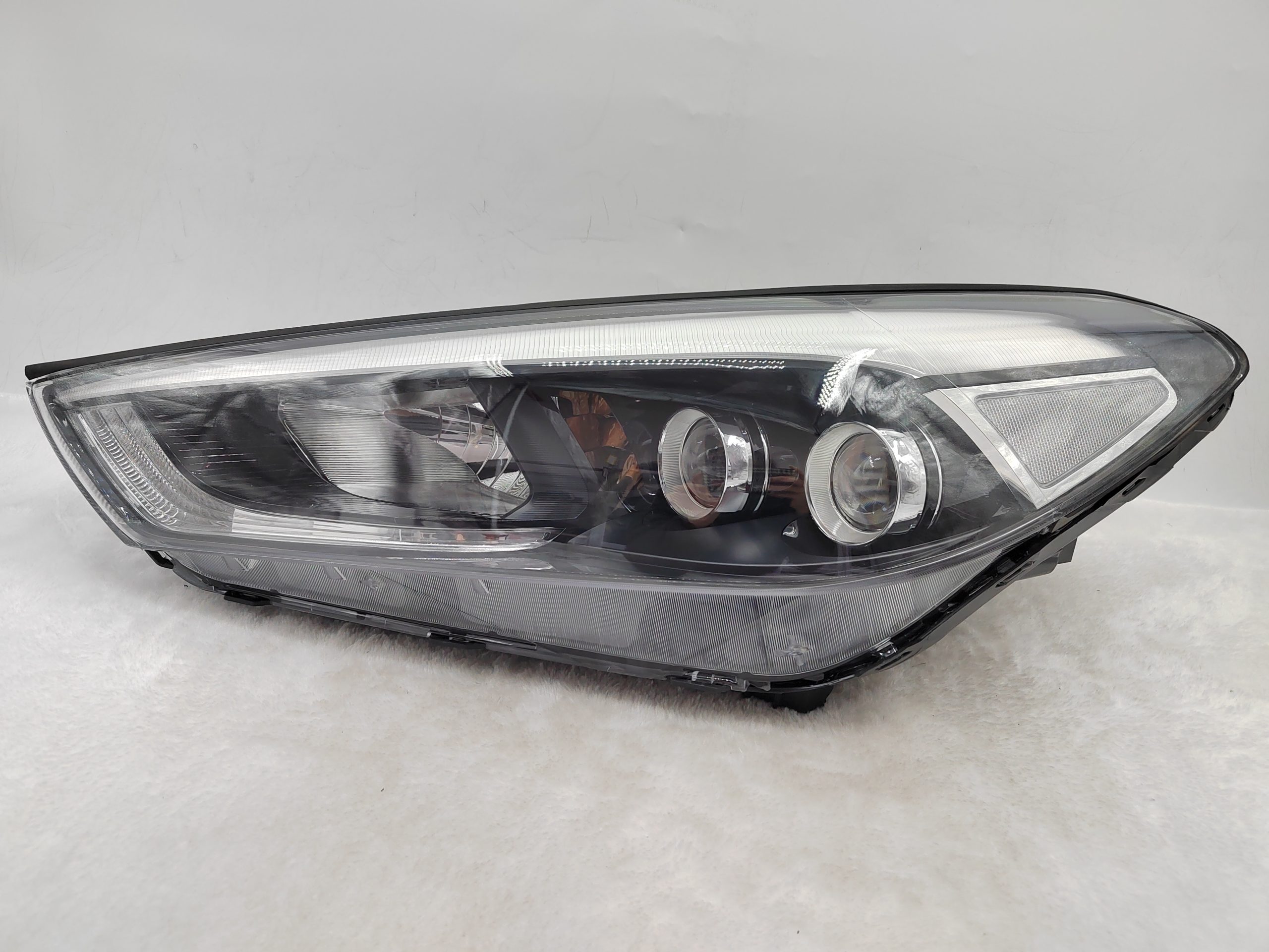 HYUNDAI TUCSON 2015-2017 LED L.H.S HEADLIGHT ASSEMBLY