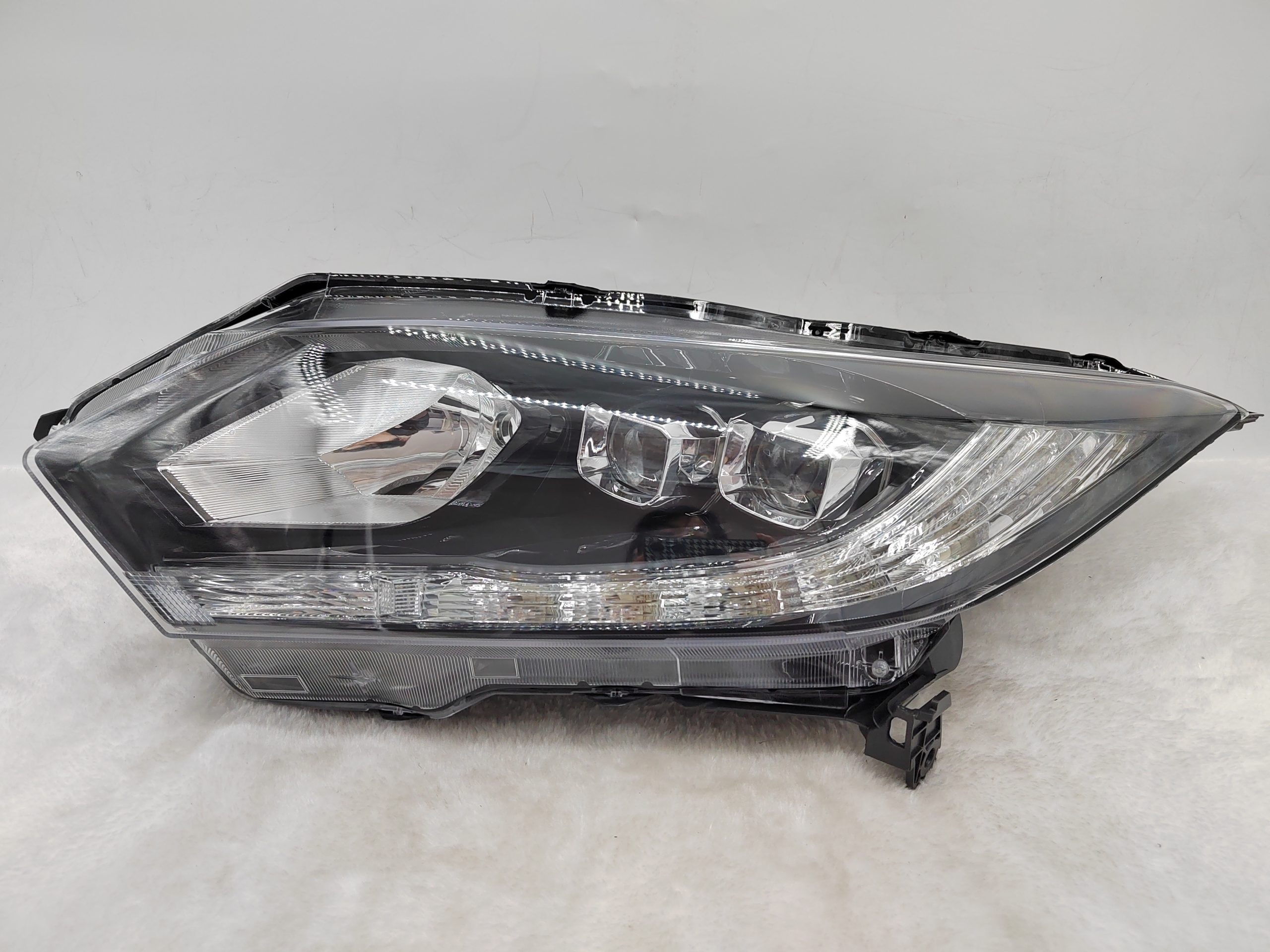 HONDA HR-V 2015-2018 LED L.H.S HEADLIGHT ASSEMBLY