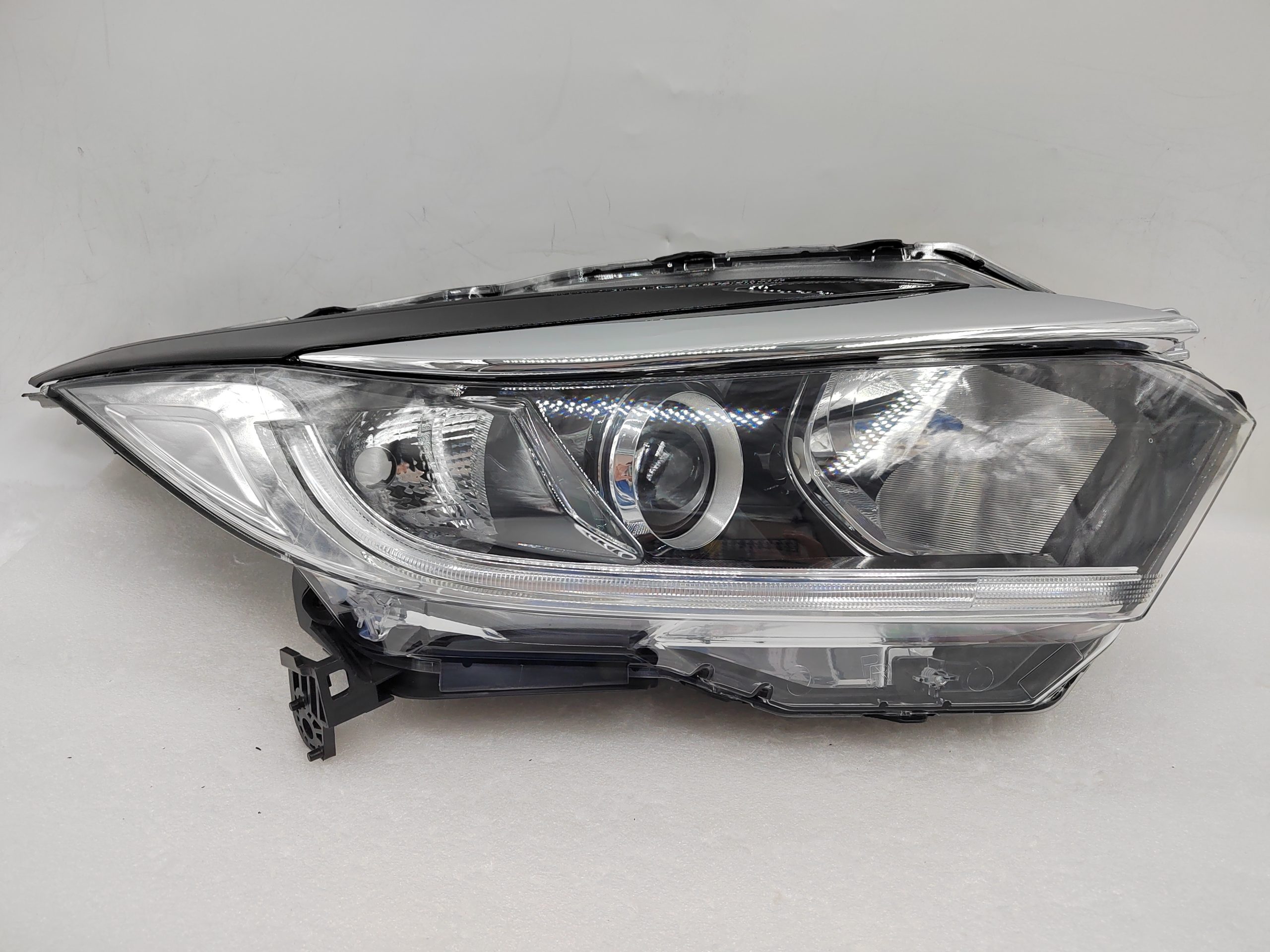 HONDA HR-V 2019-2021 HALOGEN R.H.S HEADLIGHT ASSEMBLY
