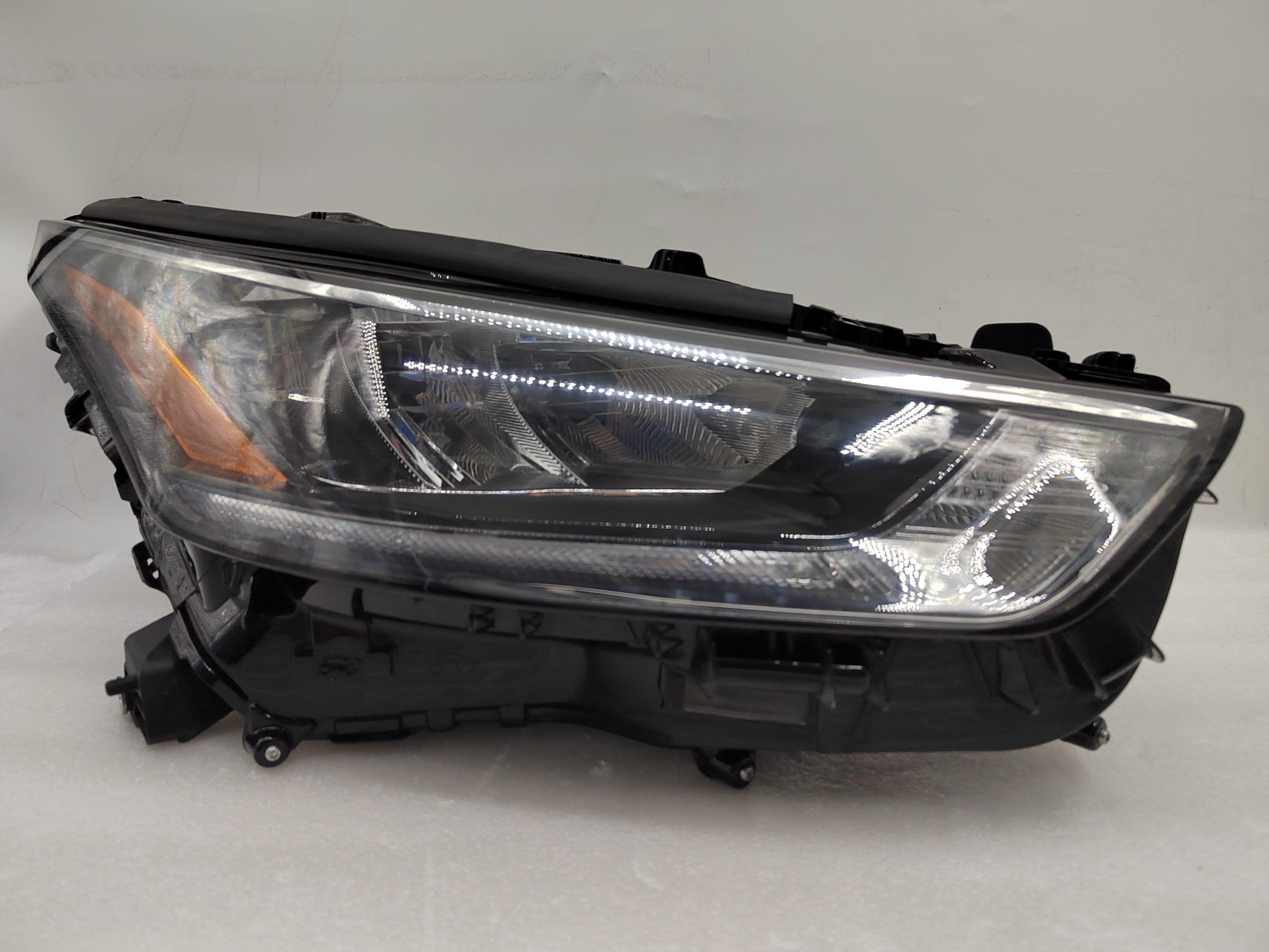 TOYOTA KLUGER 2020-2023 LED R.H.S HEADLIGHT ASSEMBLY
