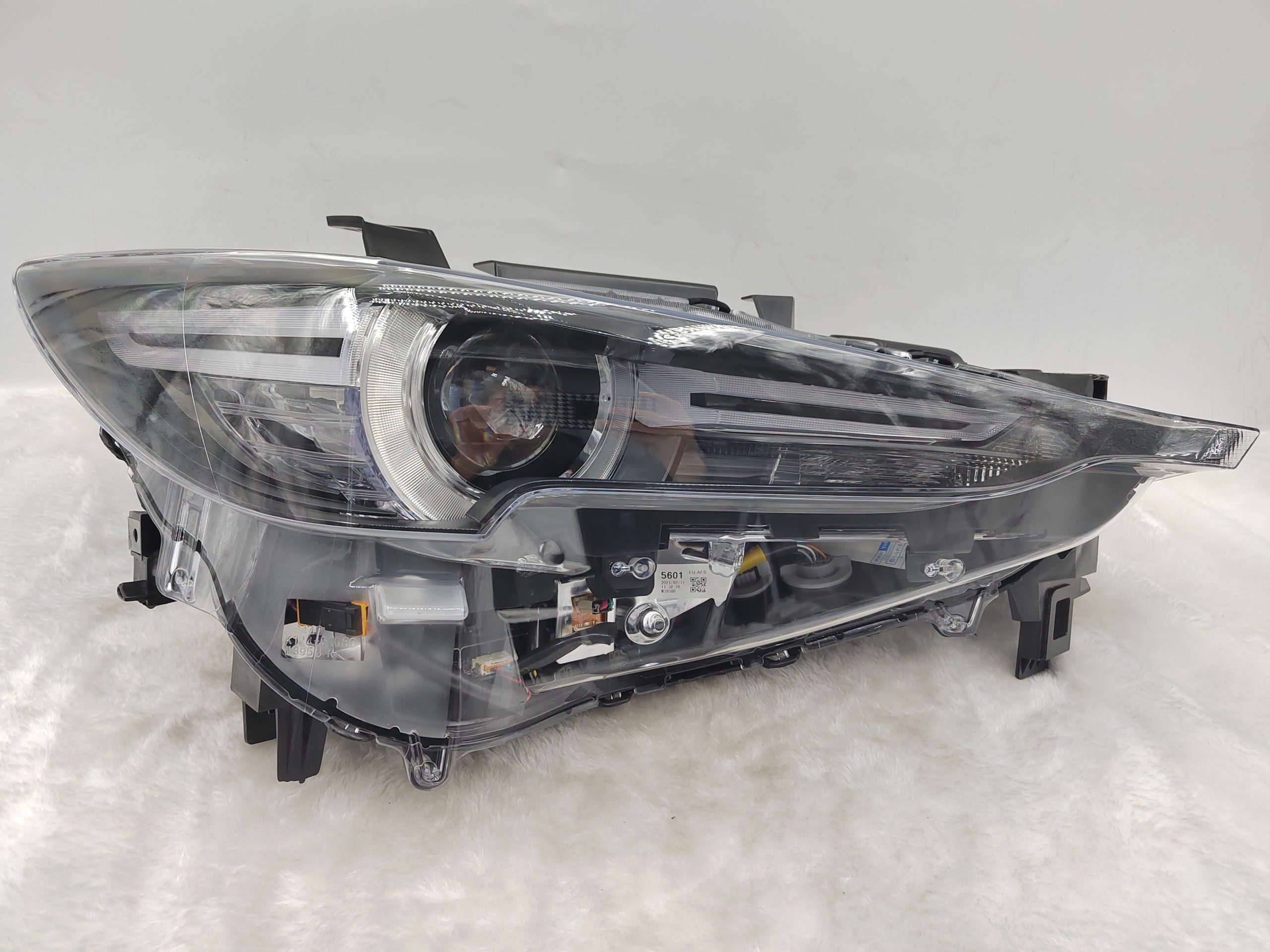 MAZDA CX-5 2017-2021 LED R.H.S HEADLIGHT ASSEMBLY