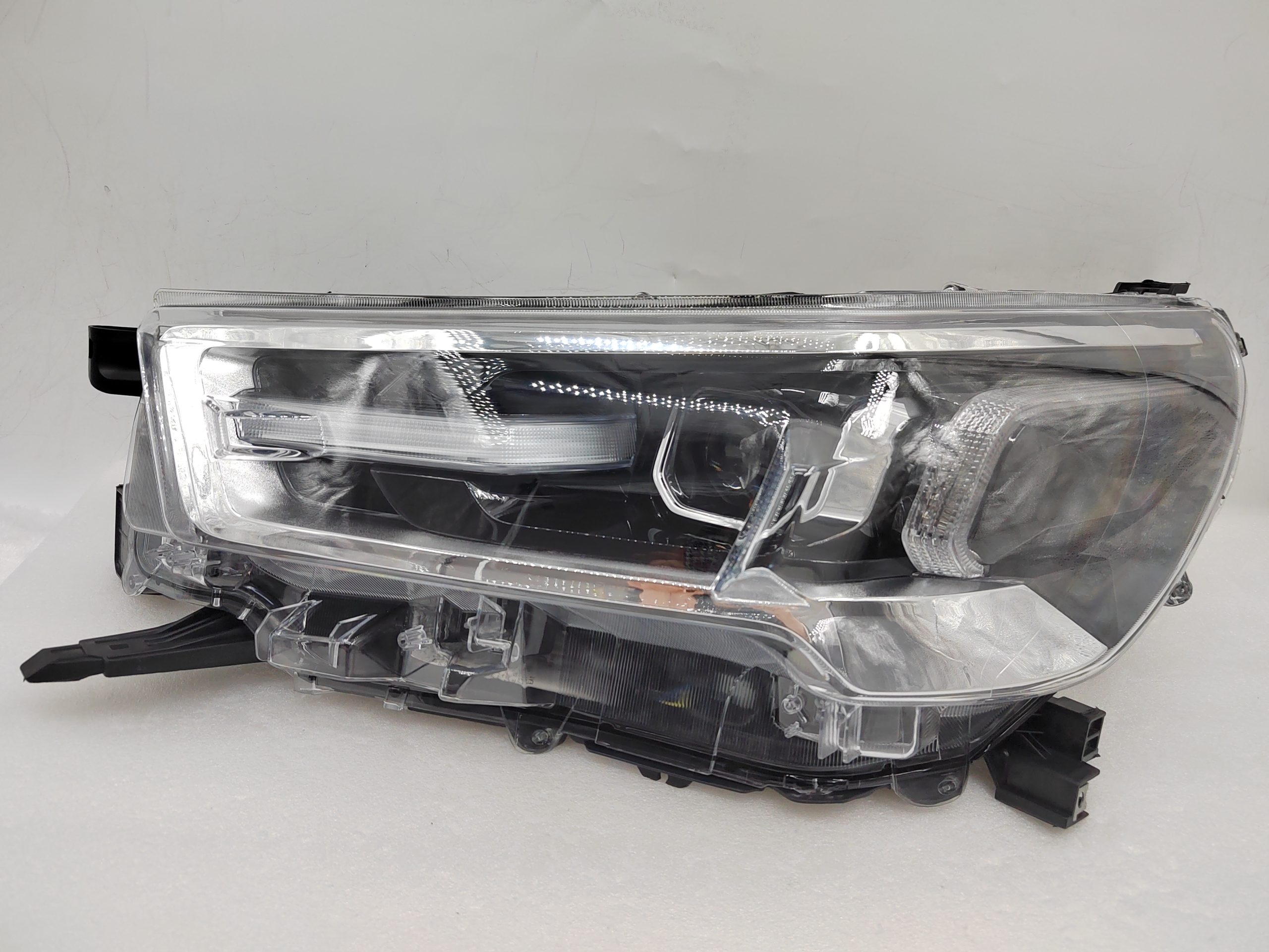 TOYOTA HILUX REVO 2020-2023 LED L.H.S HEADLIGHT ASSEMBLY