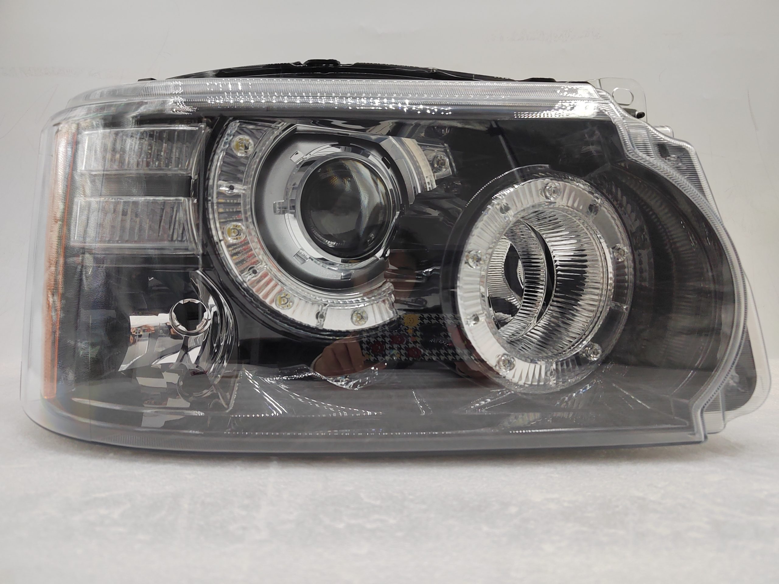 LAND ROVER RANGE ROVER SPORT 2010-2013 XENON R.H.S HEADLIGHT ASSEMBLY